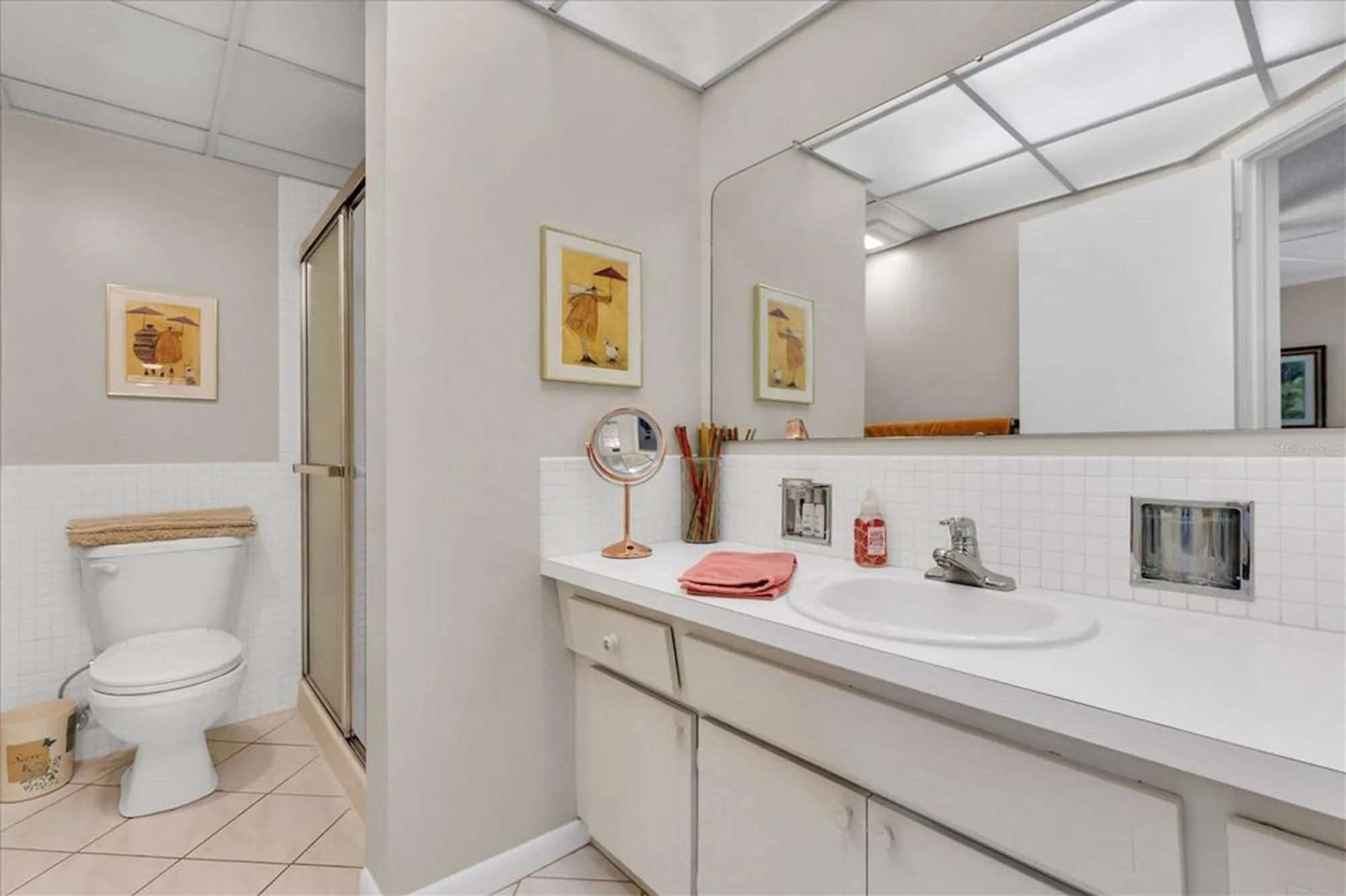 Property Slideshow image 15 of 33 | 19029 us highway 19 n apt 5-1, Clearwater, FL, 33764