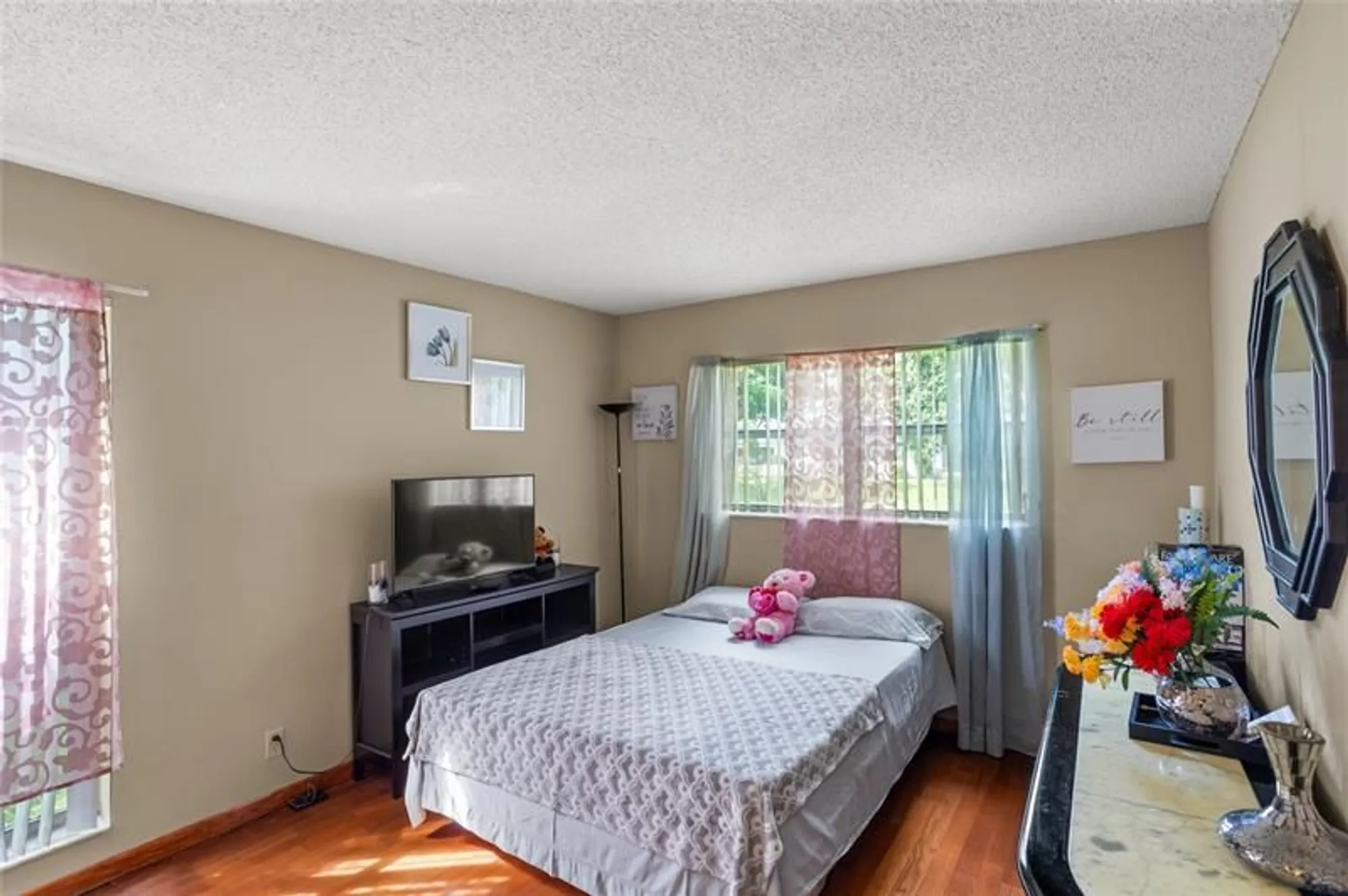 Property Slideshow image 13 of 21 | 6301 silver moon ln, Greenacres, FL, 33463