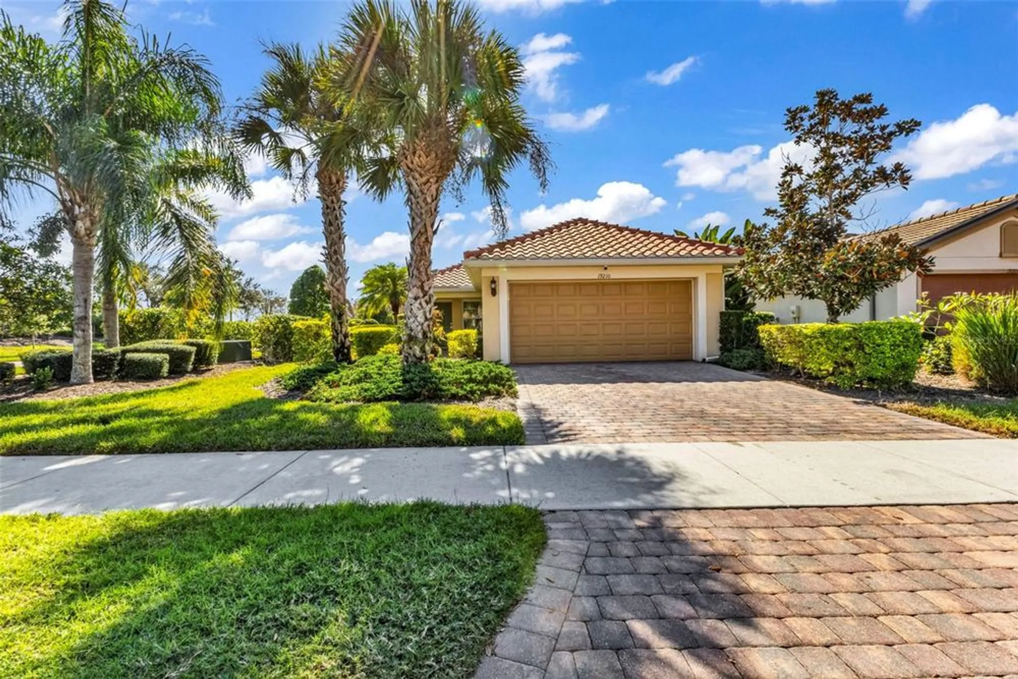 Property Slideshow image 2 of 50 | 19210 mangieri st, Venice, FL, 34293