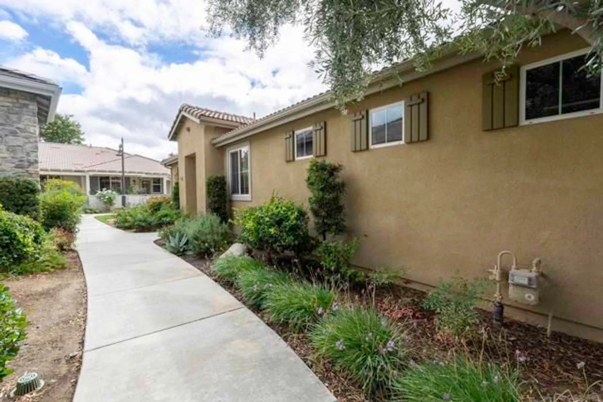 Property Slideshow image 32 of 47 | 1645 beaver crk a, Beaumont, CA, 92223
