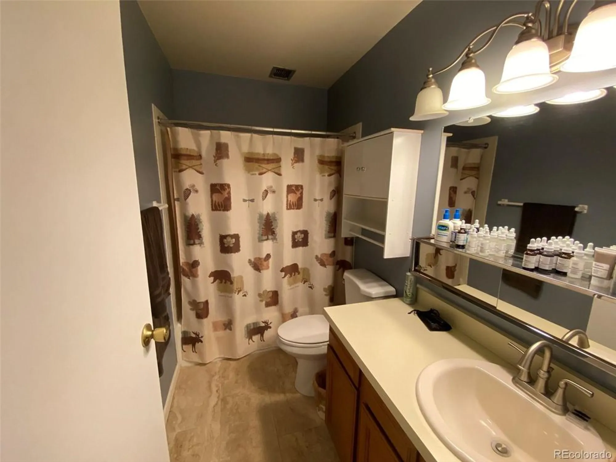 Property Slideshow image 14 of 34 | 3144 s wheeling way apt 410, Aurora, CO, 80014