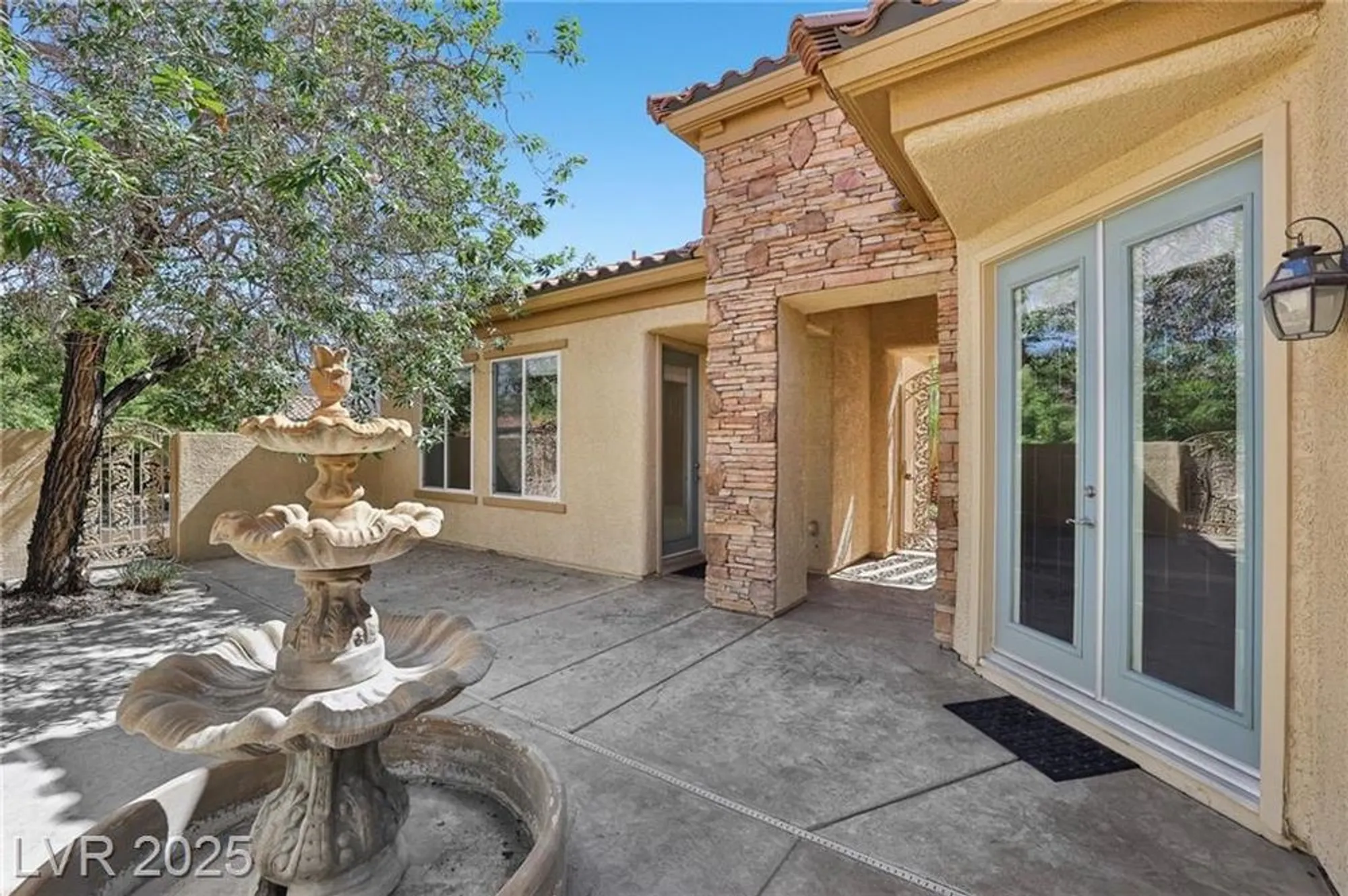 Property Slideshow image 6 of 46 | 2318 shorewood hills ave, Henderson, NV, 89052