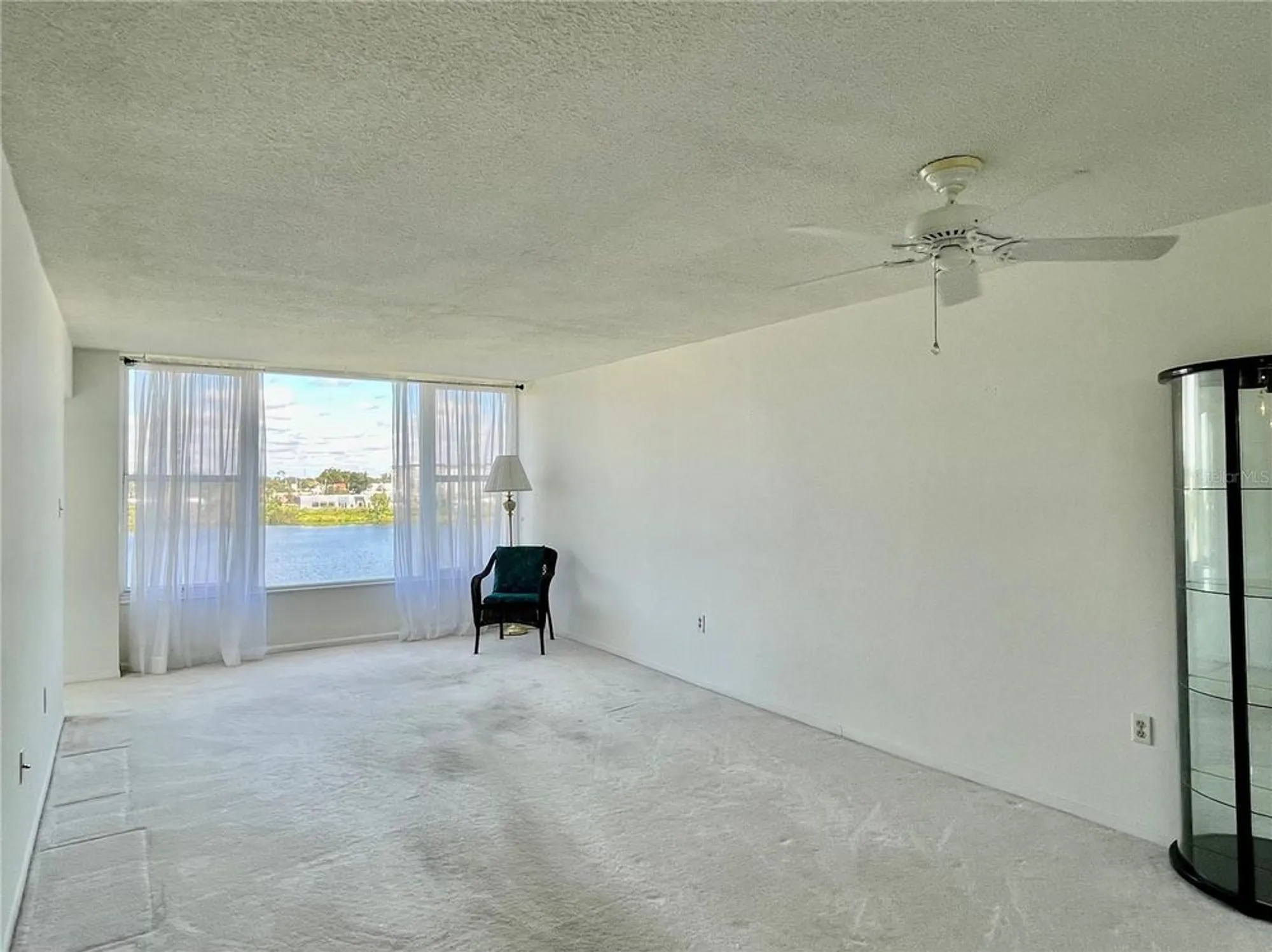 Property Slideshow image 9 of 45 | 700 mirror ter 603, Winter Haven, FL, 33881