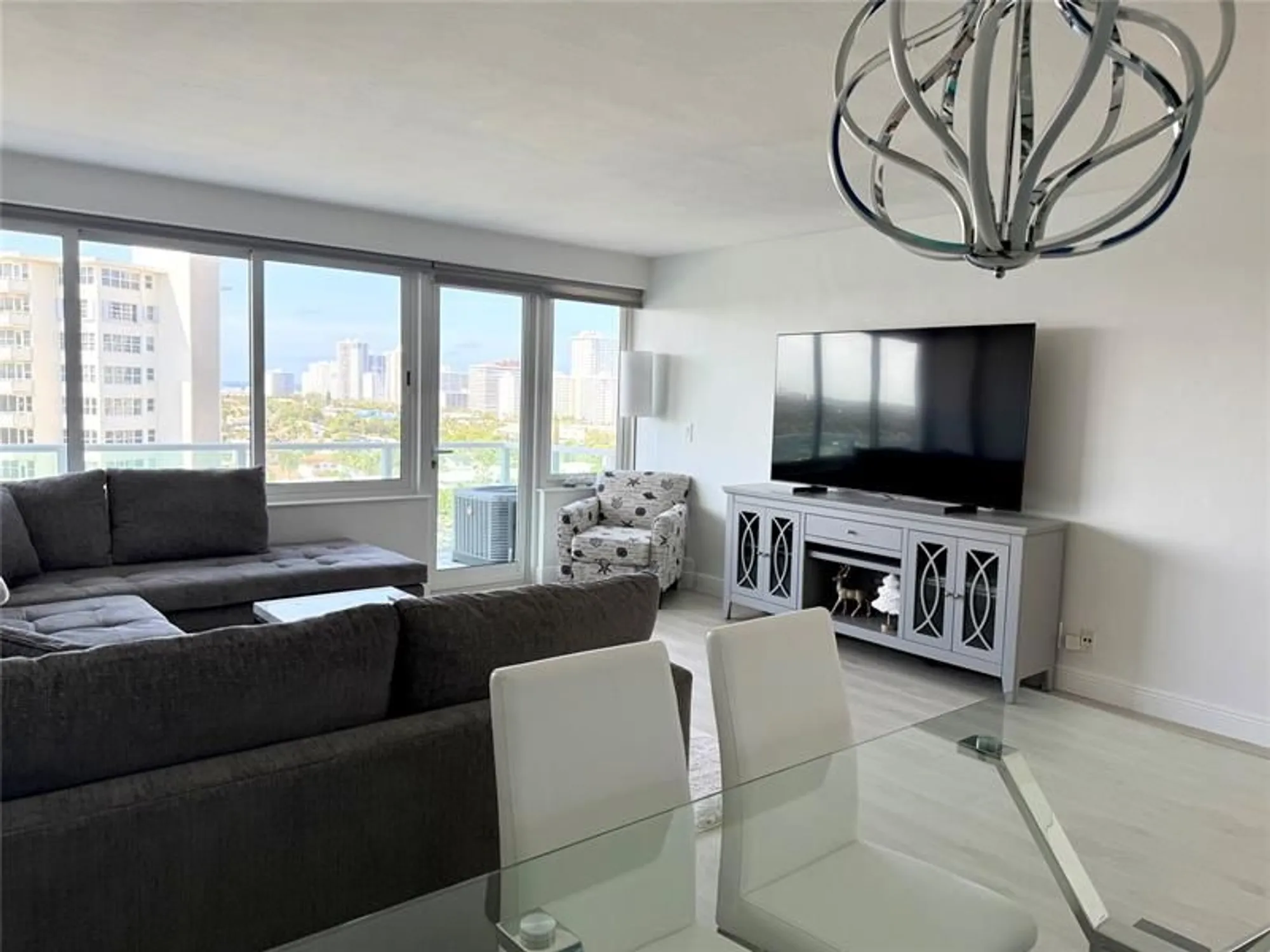 Property Slideshow image 8 of 31 | 3233 ne 34th st apt 1403, Fort Lauderdale, FL, 33308