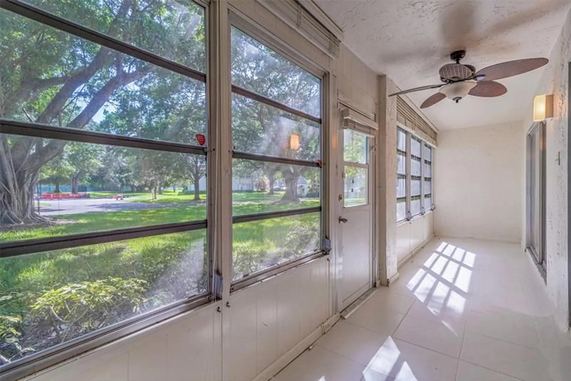 Property Slideshow image 26 of 37 | 2612 nassau bnd d1, Coconut Creek, FL, 33066