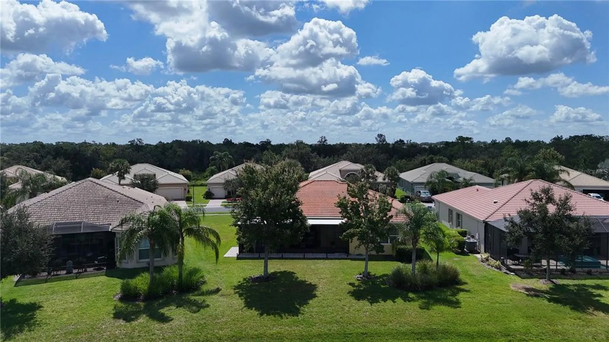 Property Slideshow image 56 of 74 | 16244 diamond bay dr, Wimauma, FL, 33598
