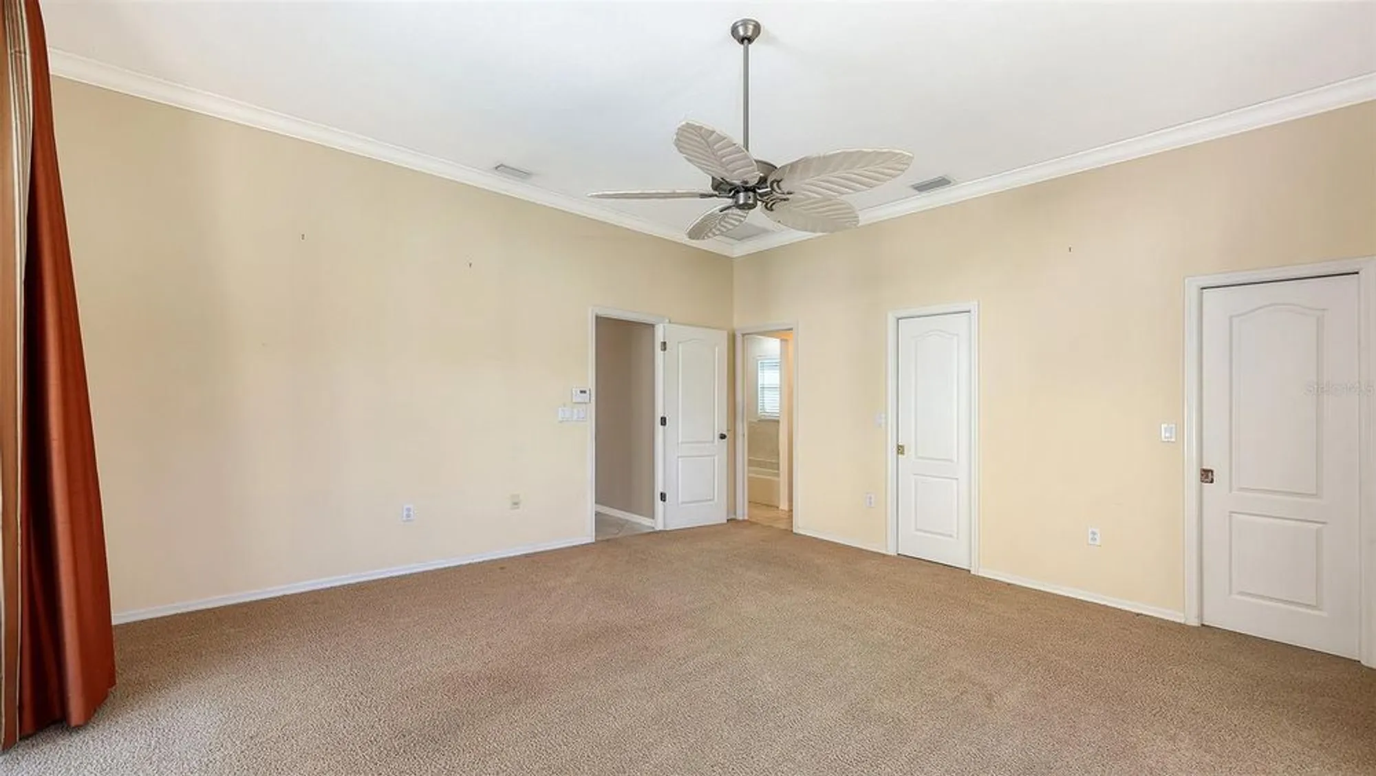 Property Slideshow image 23 of 60 | 8068 estates dr, Sarasota, FL, 34243