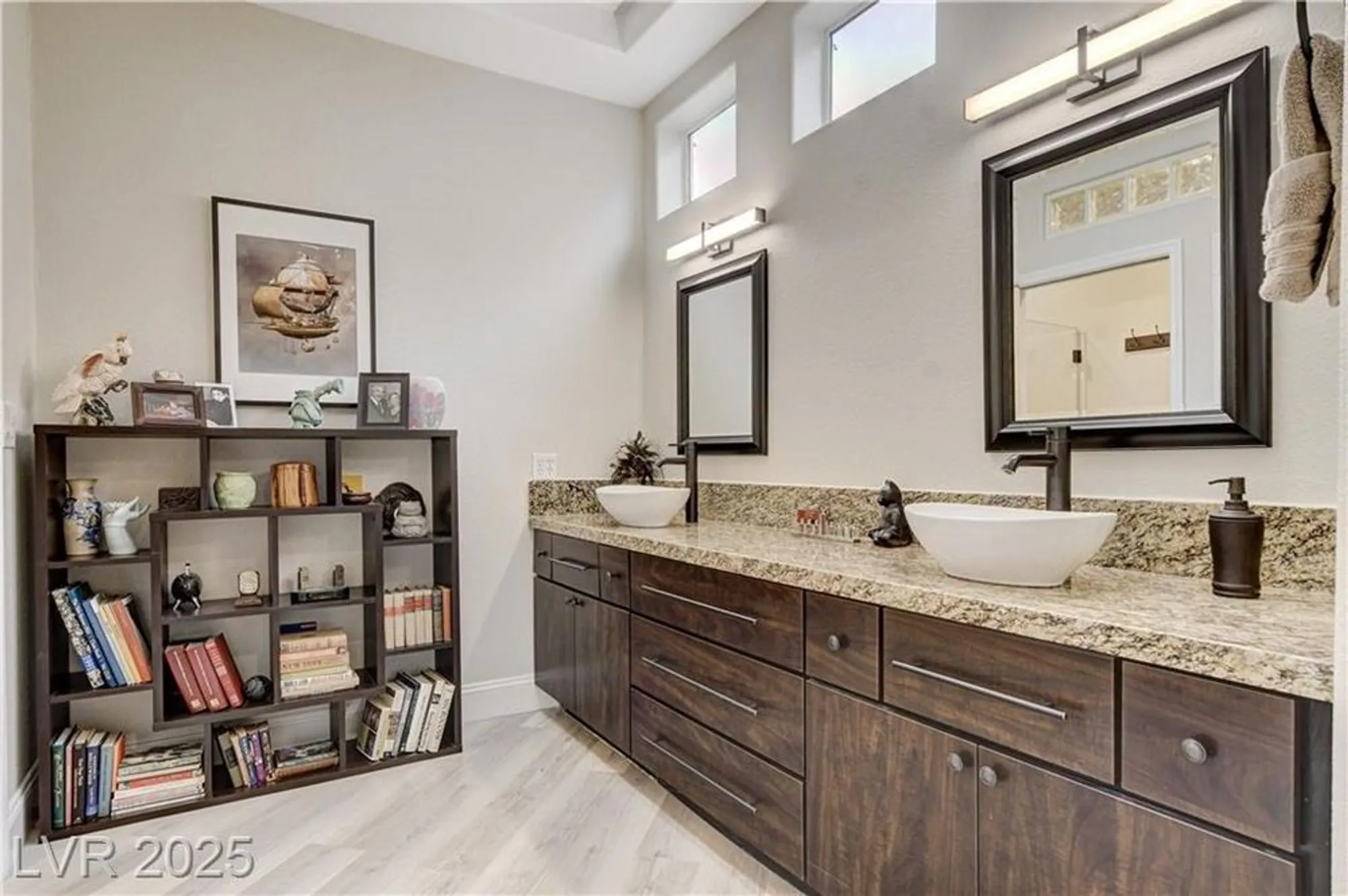 Property Slideshow image 37 of 80 | 2832 castle bar dr, Las Vegas, NV, 89134