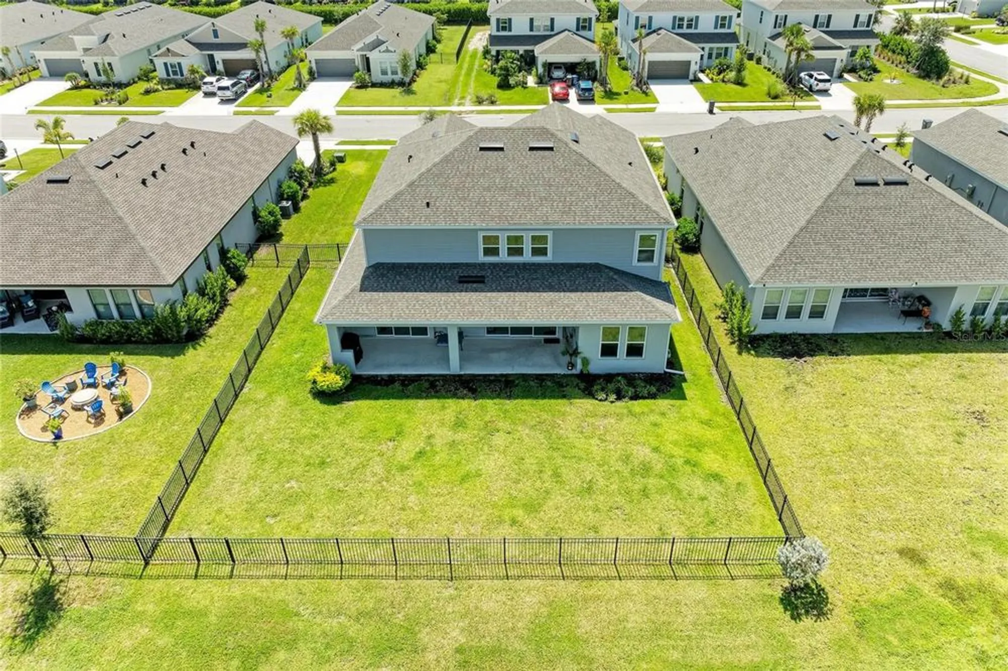 Property Slideshow image 9 of 100 | 16115 mount holly dr, Bradenton, FL, 34211