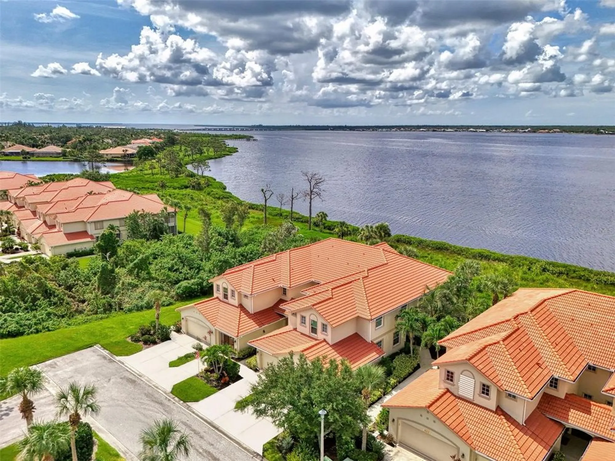 Property Slideshow image 5 of 81 | 4620 club dr unit 102, Port Charlotte, FL, 33953