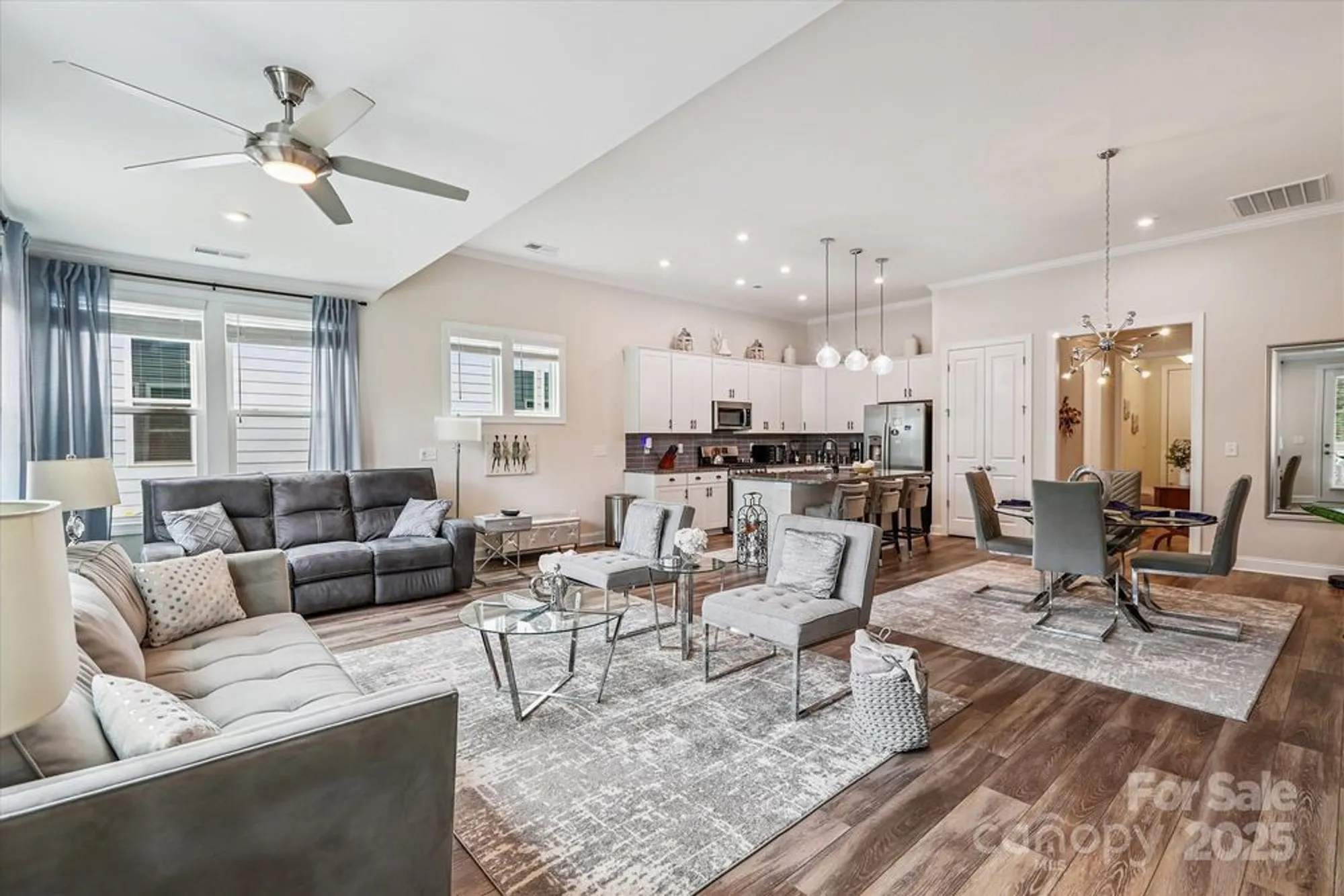 Property Slideshow image 20 of 36 | 10400 superb ln, Charlotte, NC, 28215