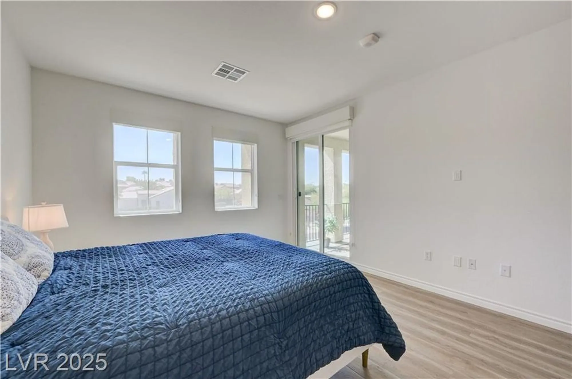 Property Slideshow image 6 of 35 | 2555 hampton rd 8202, Henderson, NV, 89052