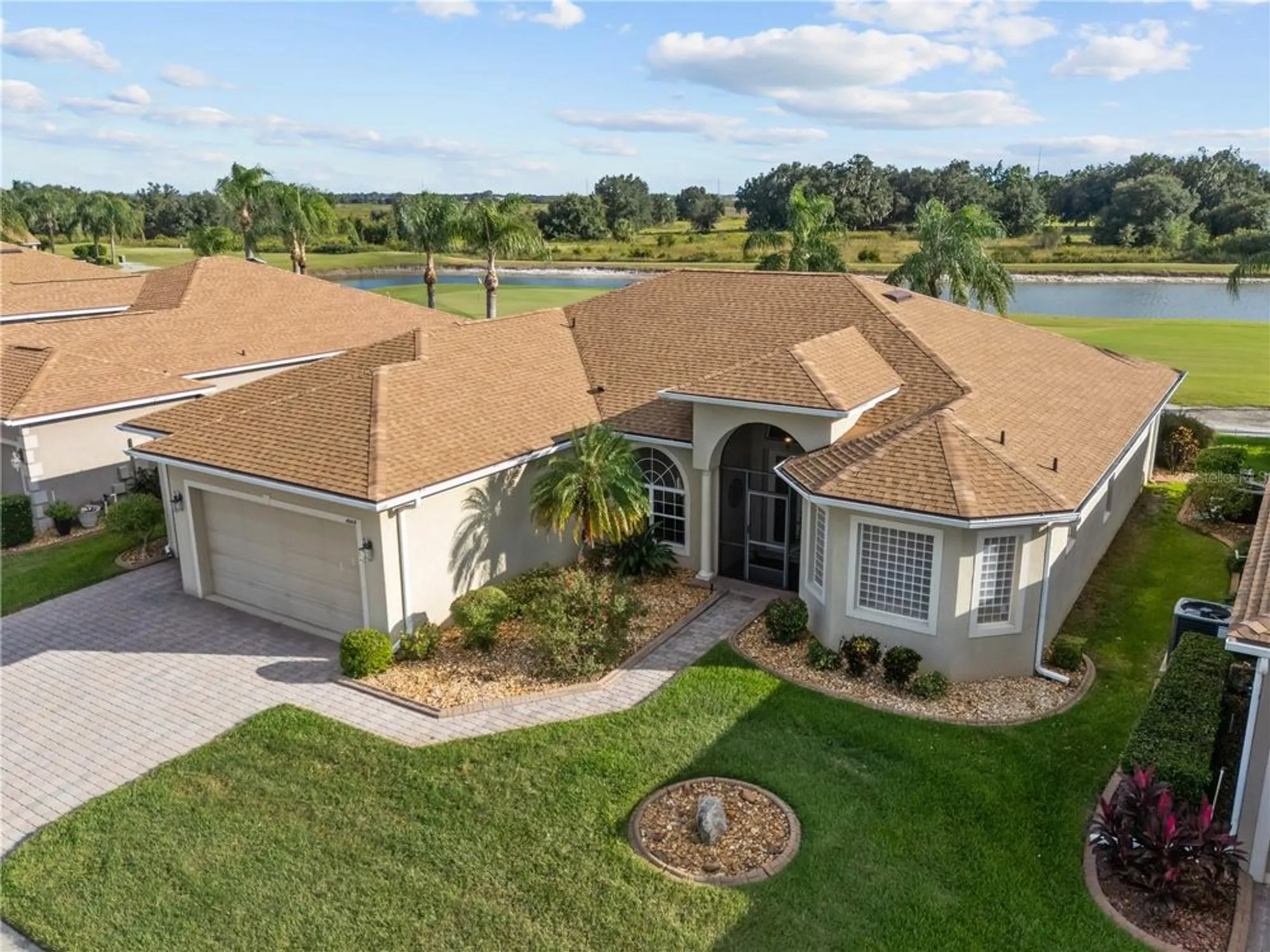 Property Slideshow image 4 of 65 | 4048 phoenician way, Winter Haven, FL, 33884