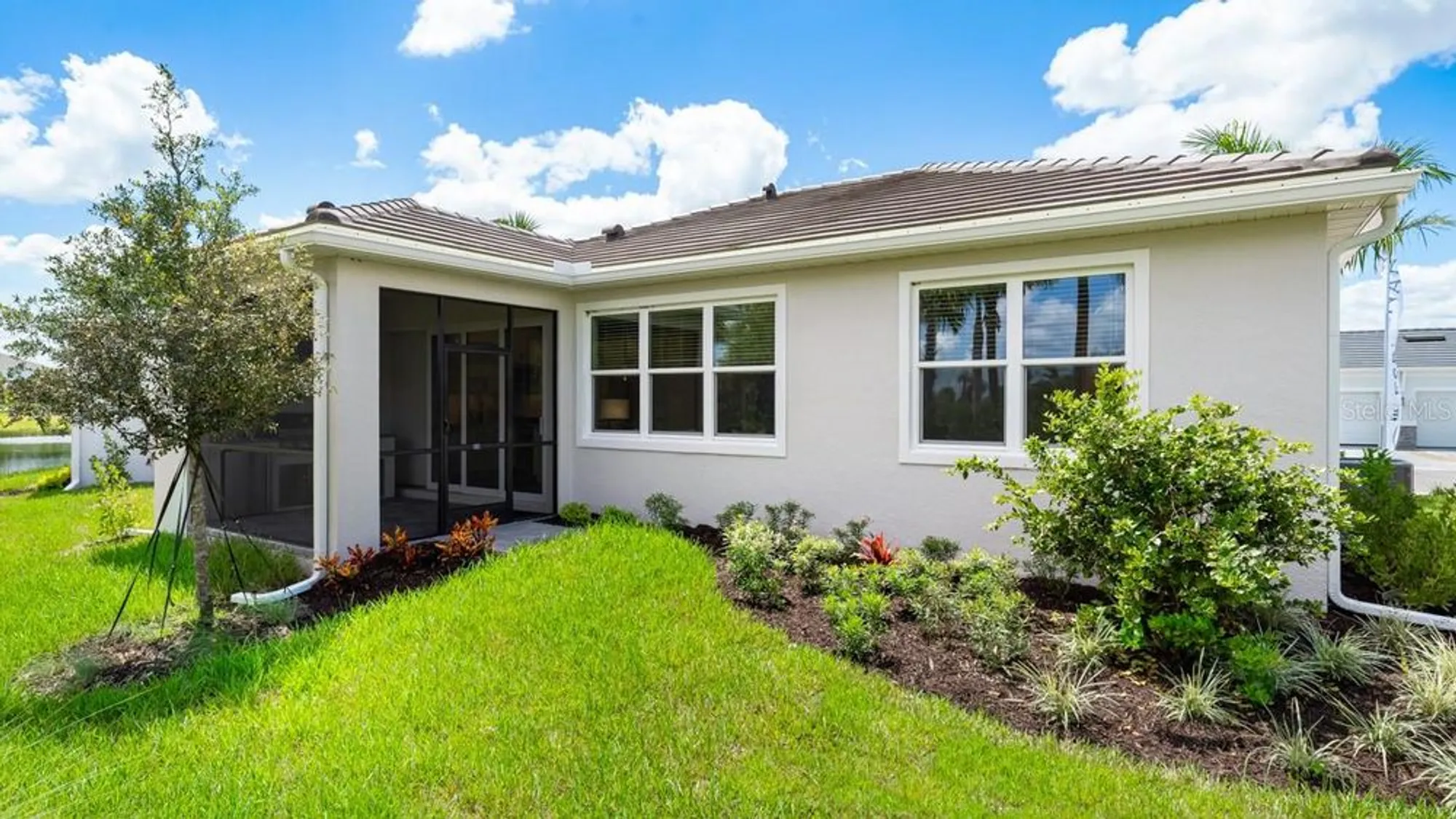 Property Slideshow image 43 of 65 | 4068 santa caterina blvd # 101, Bradenton, FL, 34211