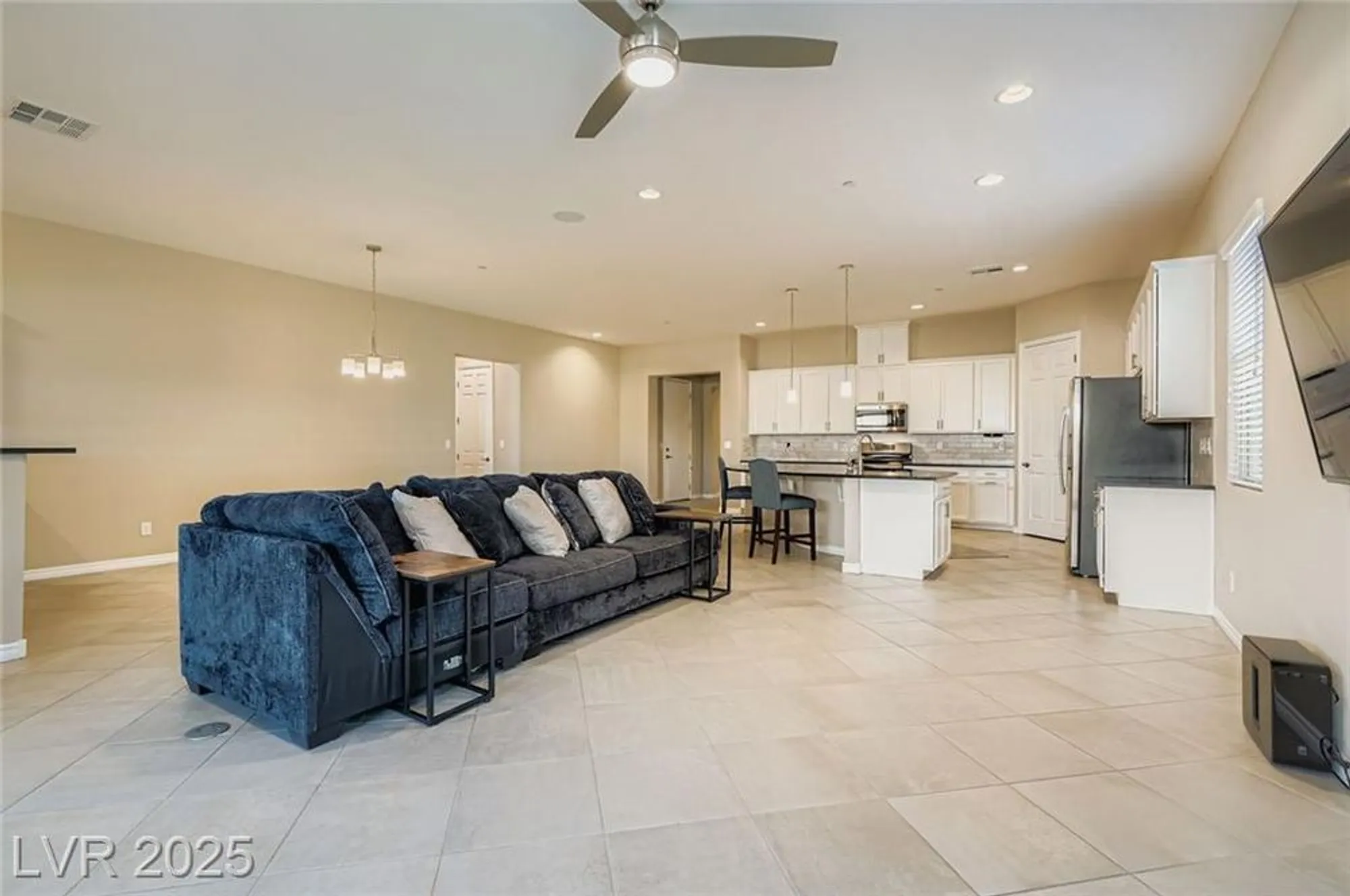 Property Slideshow image 7 of 54 | 512 heritage bridge ave, Henderson, NV, 89011