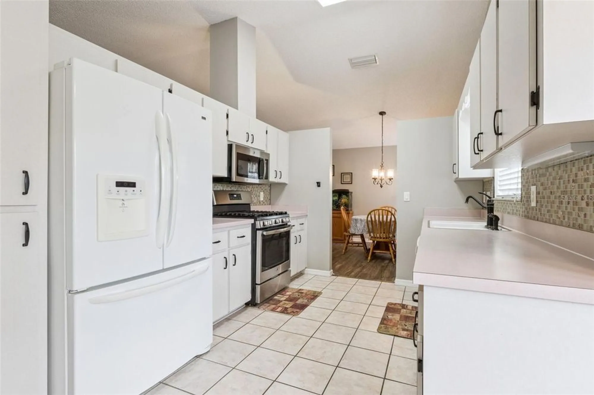Property Slideshow image 16 of 73 | 26320 evert st, Leesburg, FL, 34748