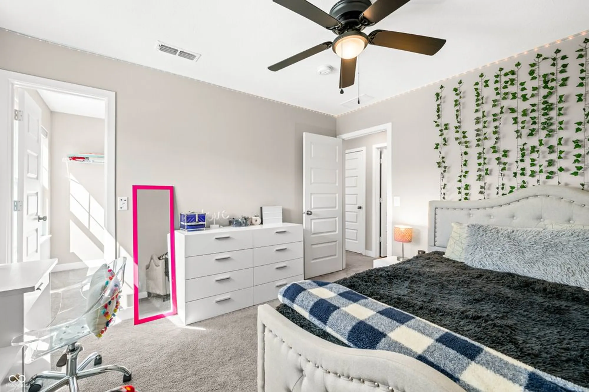 Property Slideshow image 39 of 56 | 4231 viewforth ln, Bargersville, IN, 46106