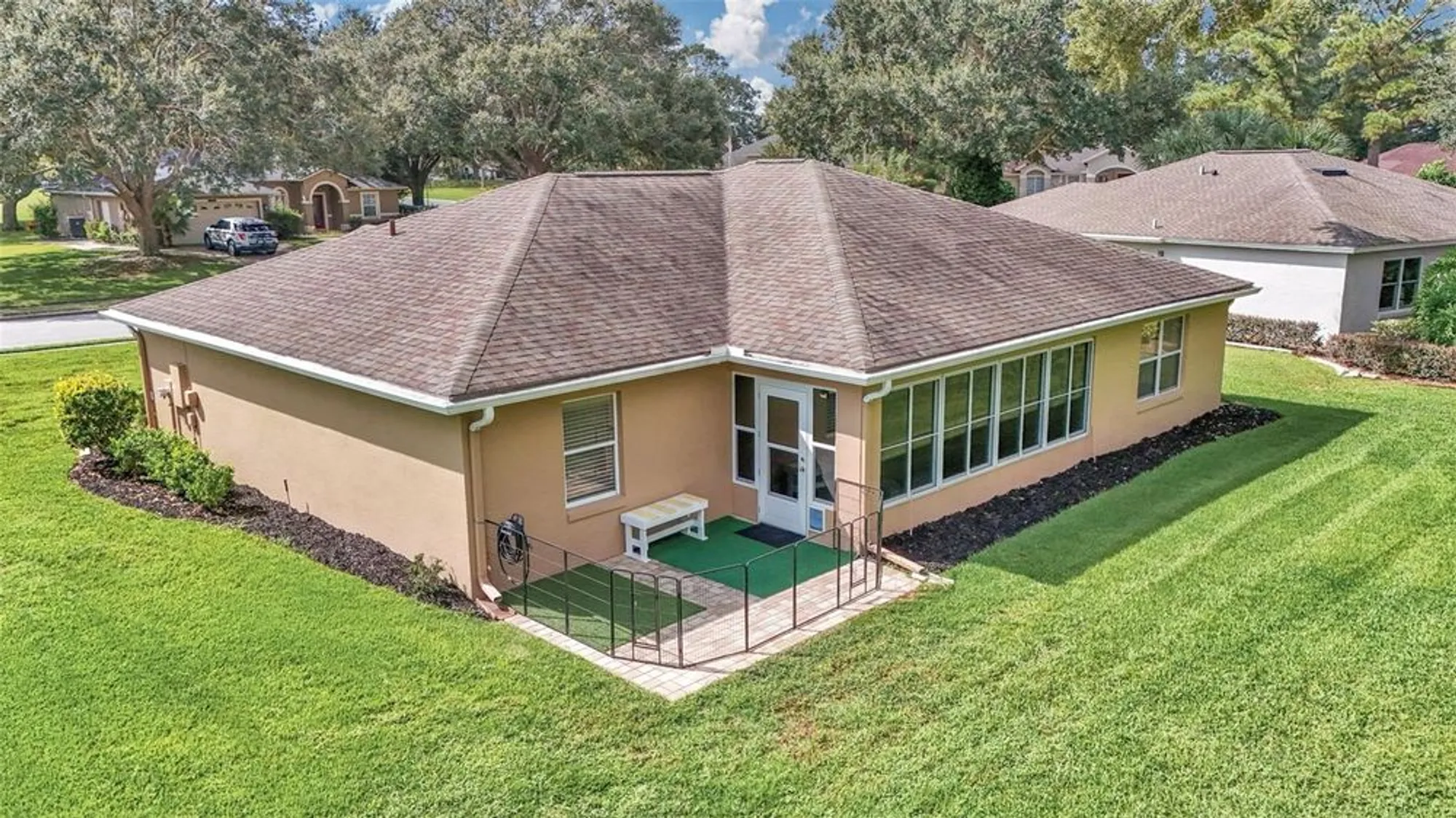 Property Slideshow image 29 of 43 | 5556 grove mnr, Lady Lake, FL, 32159