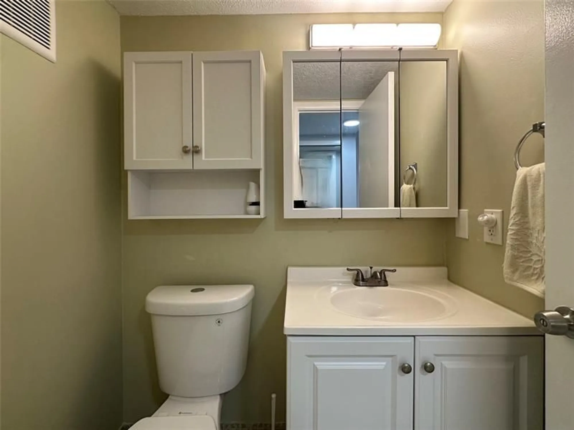 Property Slideshow image 15 of 25 | 254 newport p # 254, Deerfield Beach, FL, 33442