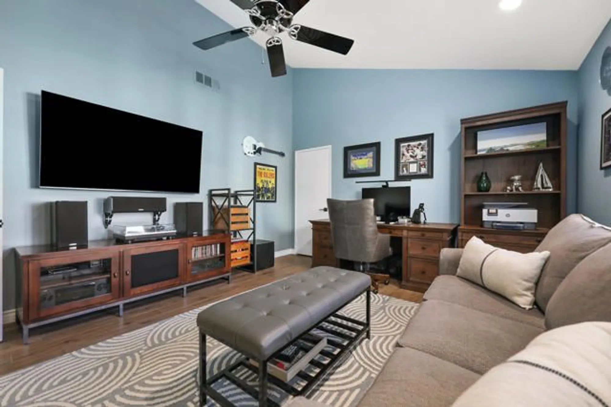 Property Slideshow image 19 of 53 | 55280 riviera, La Quinta, CA, 92253