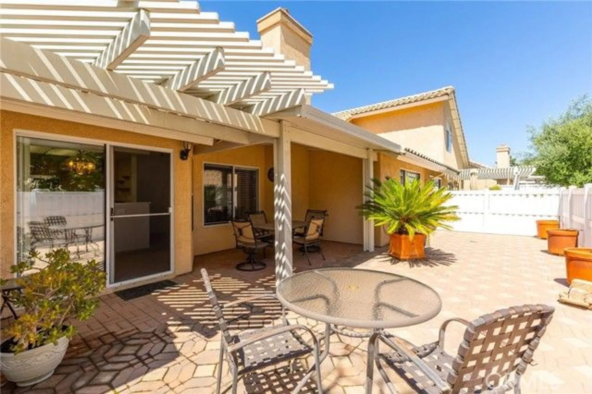Property Slideshow image 20 of 24 | 668 la costa dr, Banning, CA, 92220