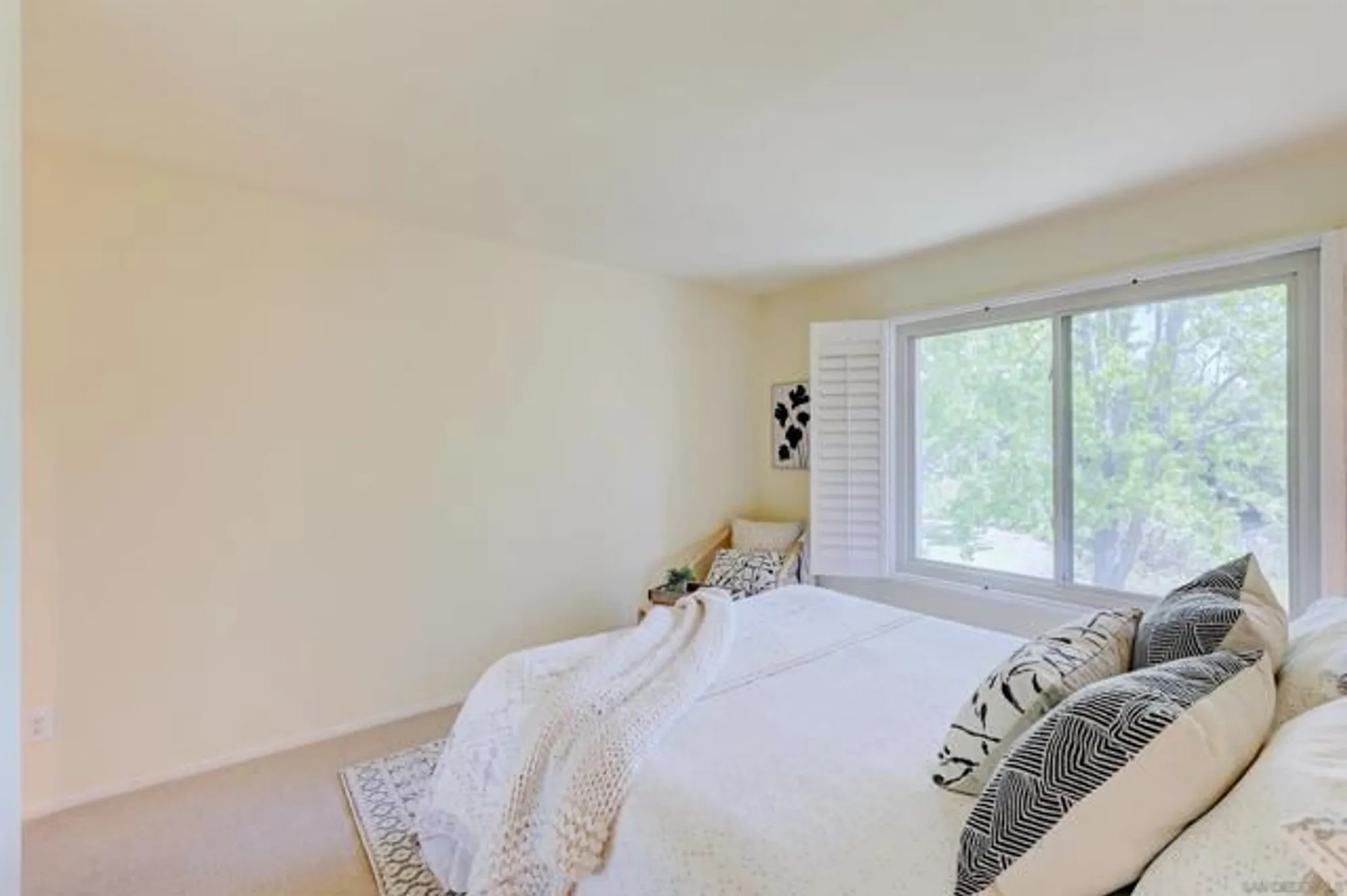 Property Slideshow image 26 of 48 | 1982 fairlee dr, Encinitas, CA, 92024