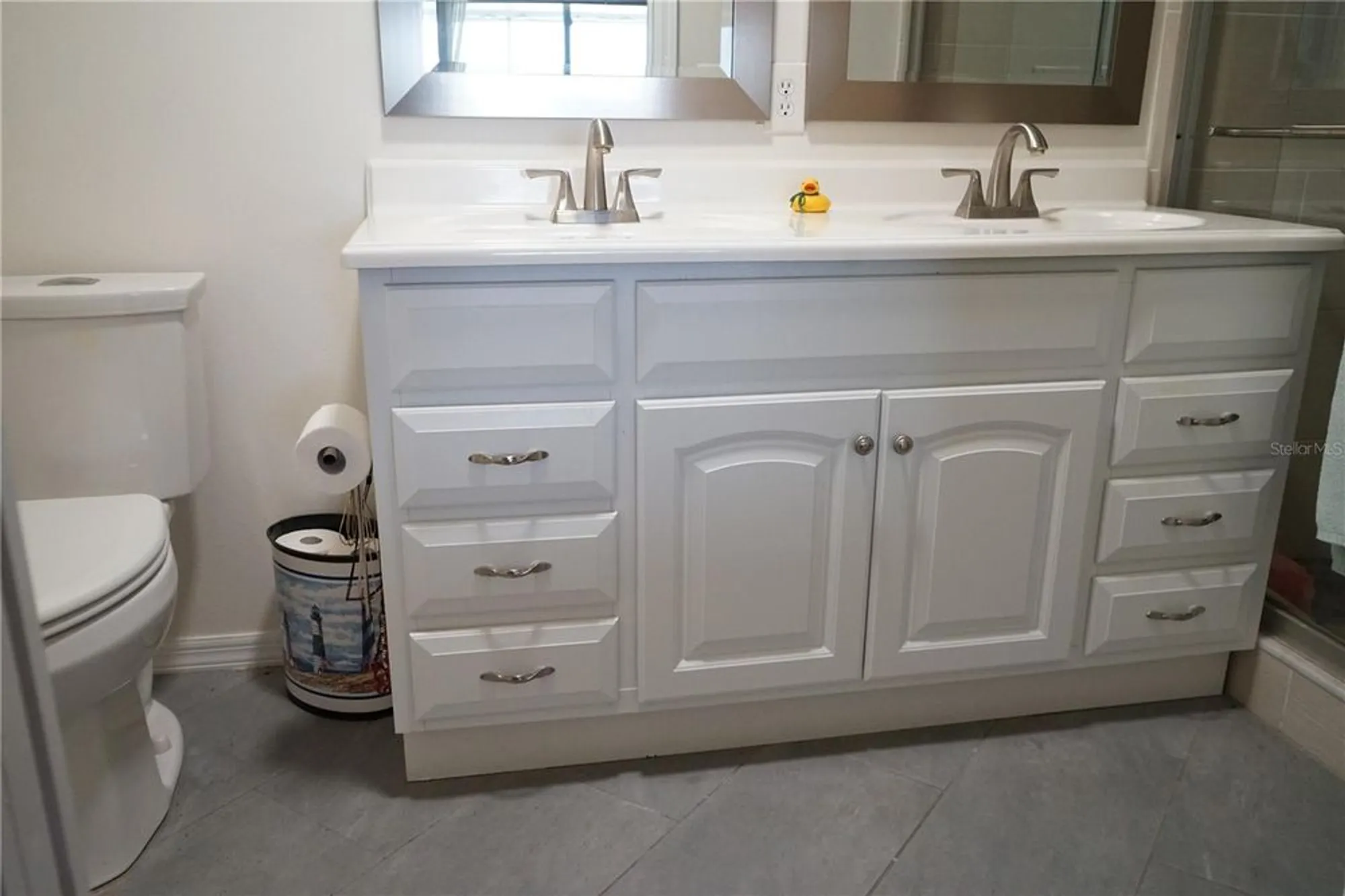 Property Slideshow image 26 of 61 | 2127 hailstone cir, Sun City Center, FL, 33573