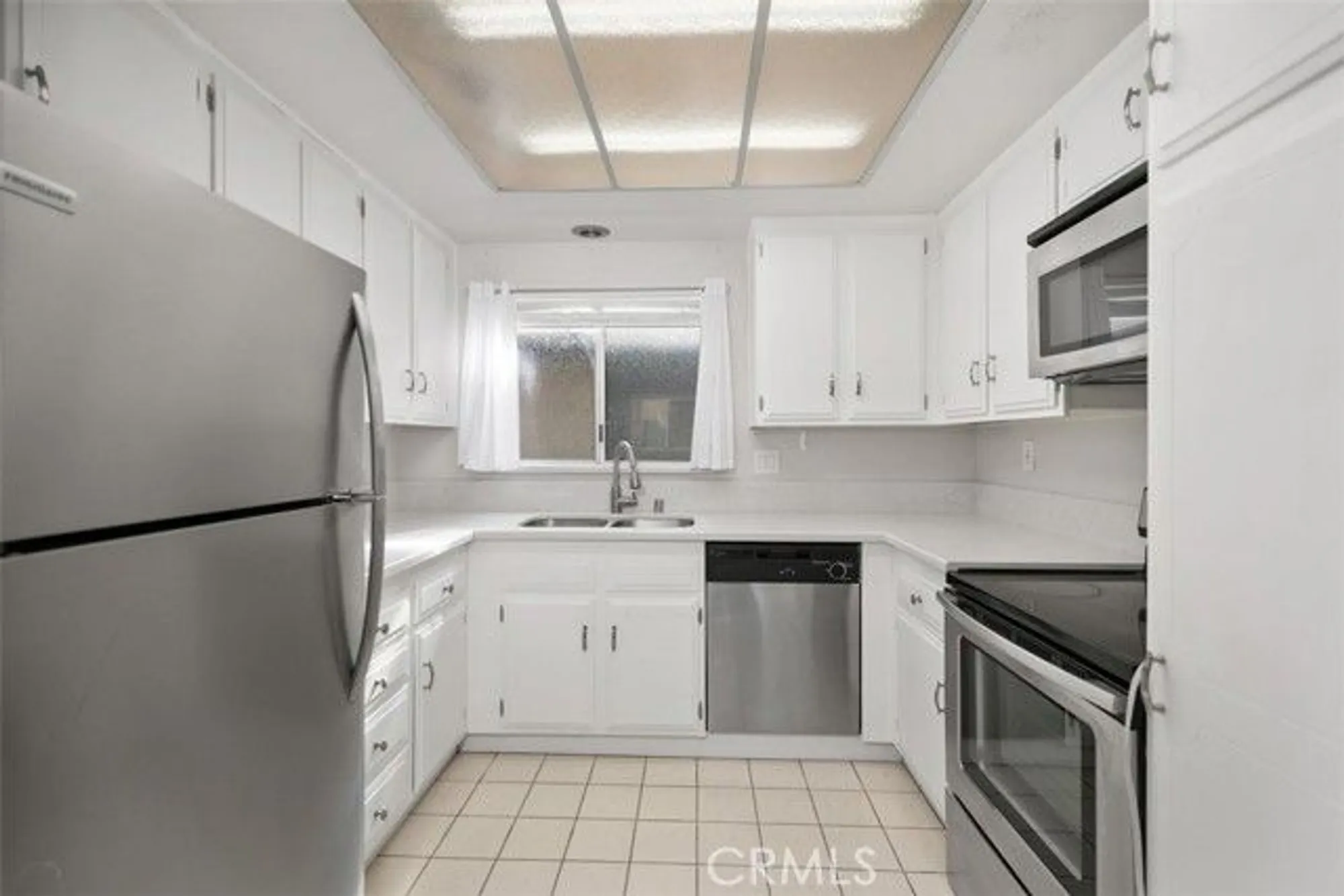Property Slideshow image 14 of 25 | 2405 via mariposa 2g, Laguna Woods, CA, 92637