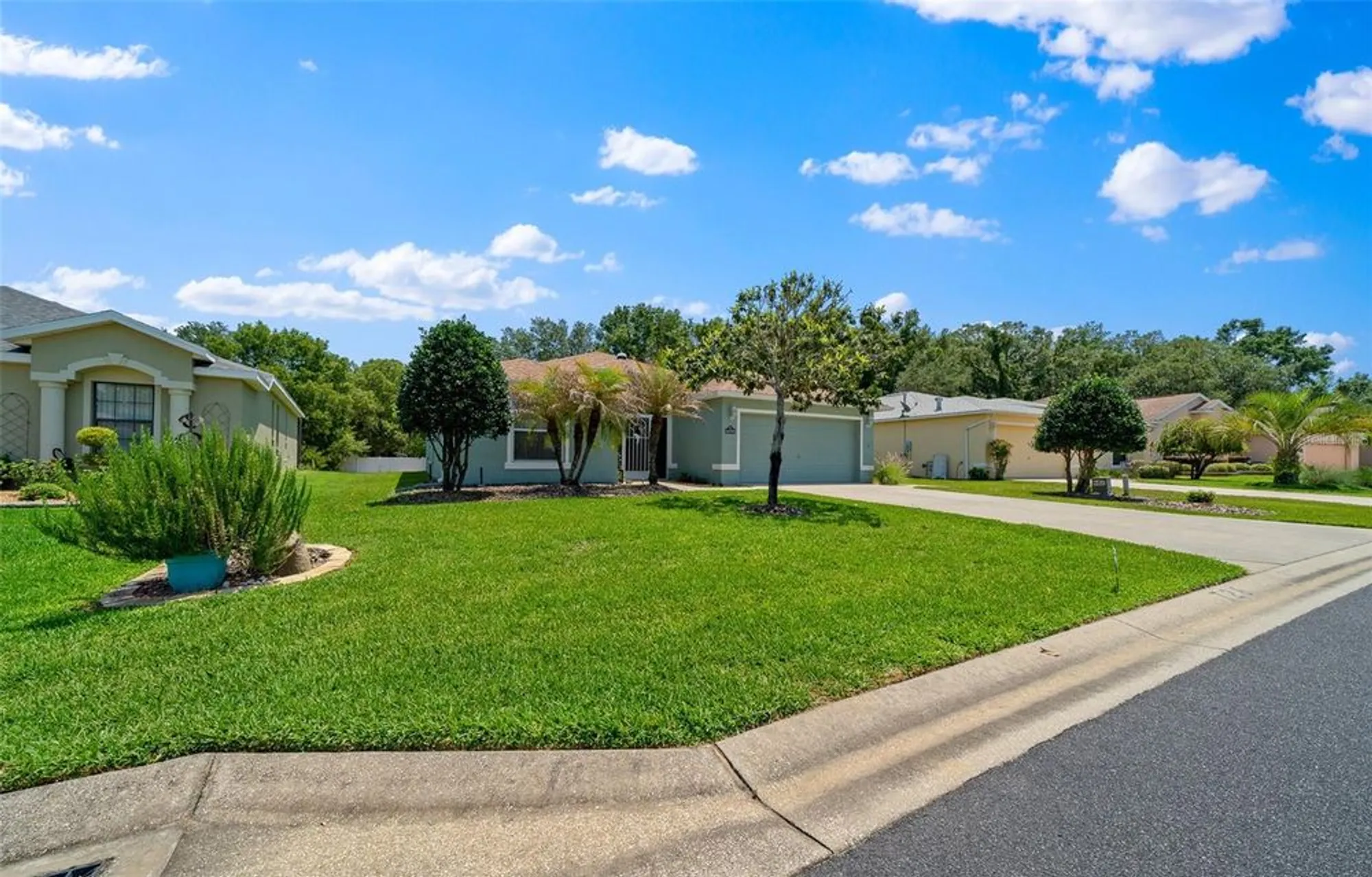 Property Slideshow image 3 of 74 | 16193 sw 14th avenue rd, Ocala, FL, 34473