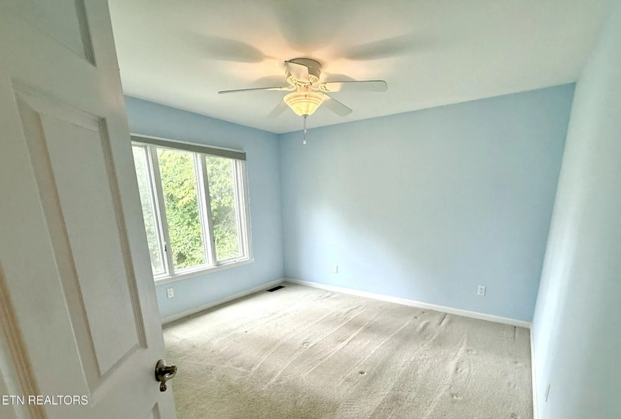 Property Slideshow image 24 of 55 | 17 kenwood ct, Crossville, TN, 38558