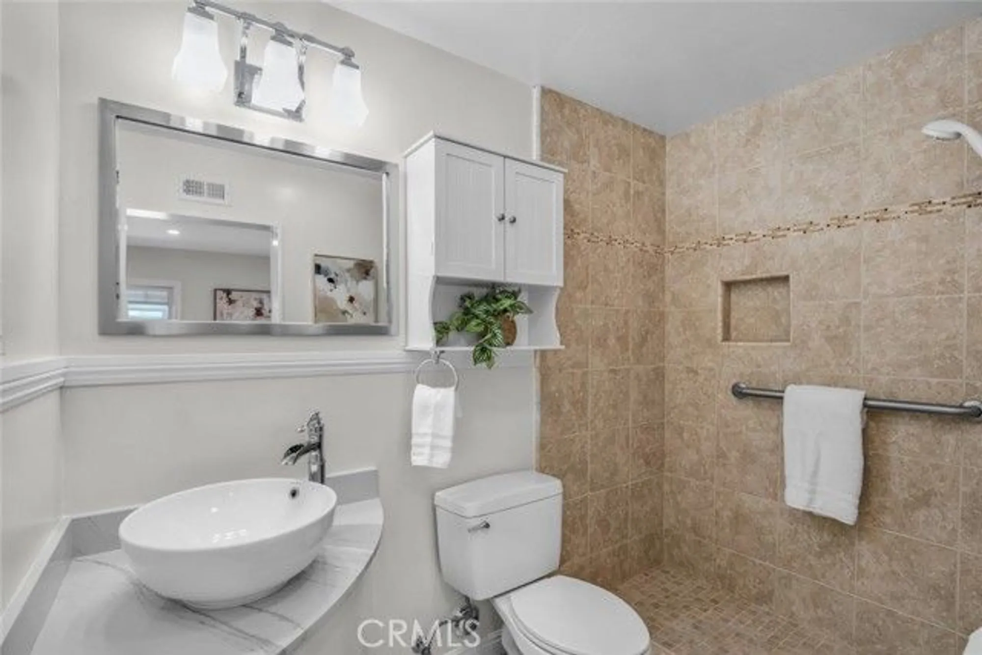 Property Slideshow image 19 of 47 | 28041 via machado, Mission Viejo, CA, 92692