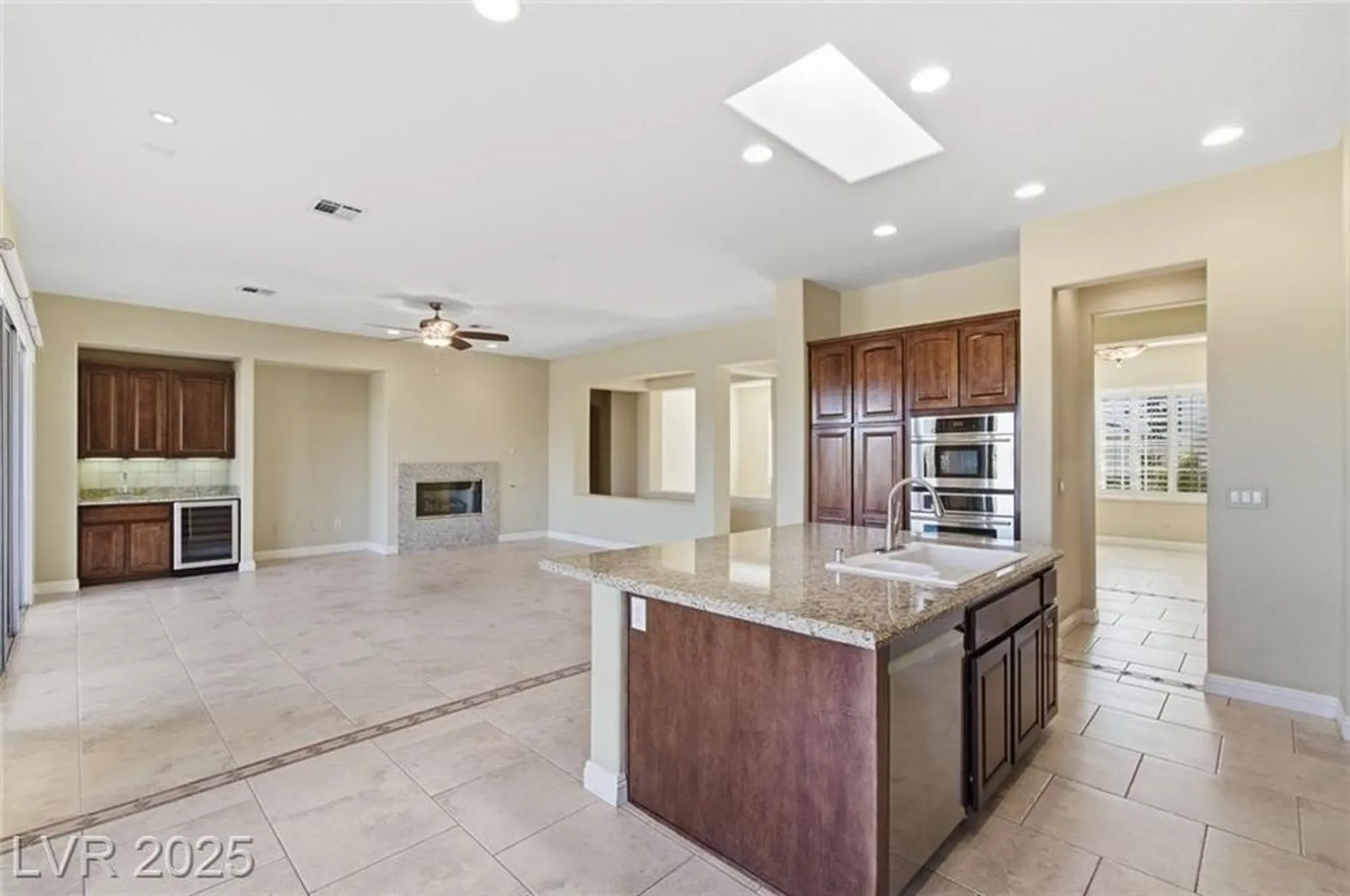 Property Slideshow image 26 of 84 | 10286 rio de thule ln, Las Vegas, NV, 89135