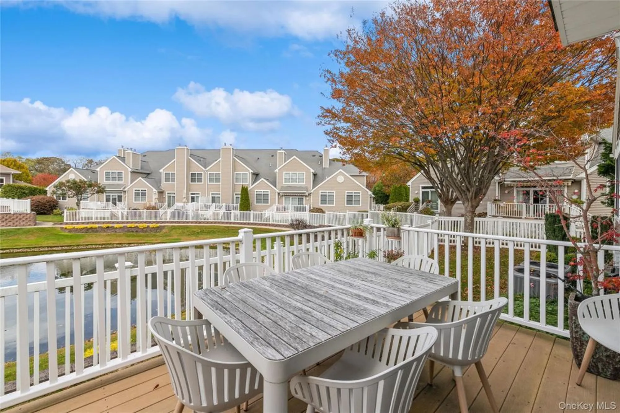 Property Slideshow image 27 of 44 | 95 cove ln, East Setauket, NY, 11733