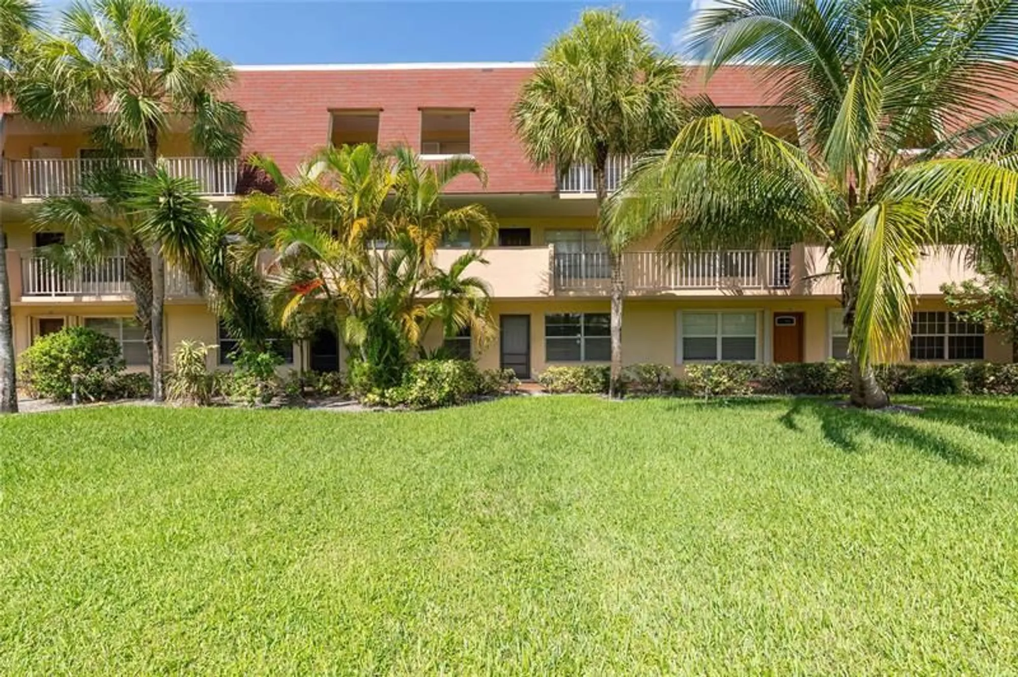 Property Slideshow image 30 of 39 | 3081 nw 47th ter 107, Lauderdale Lakes, FL, 33313