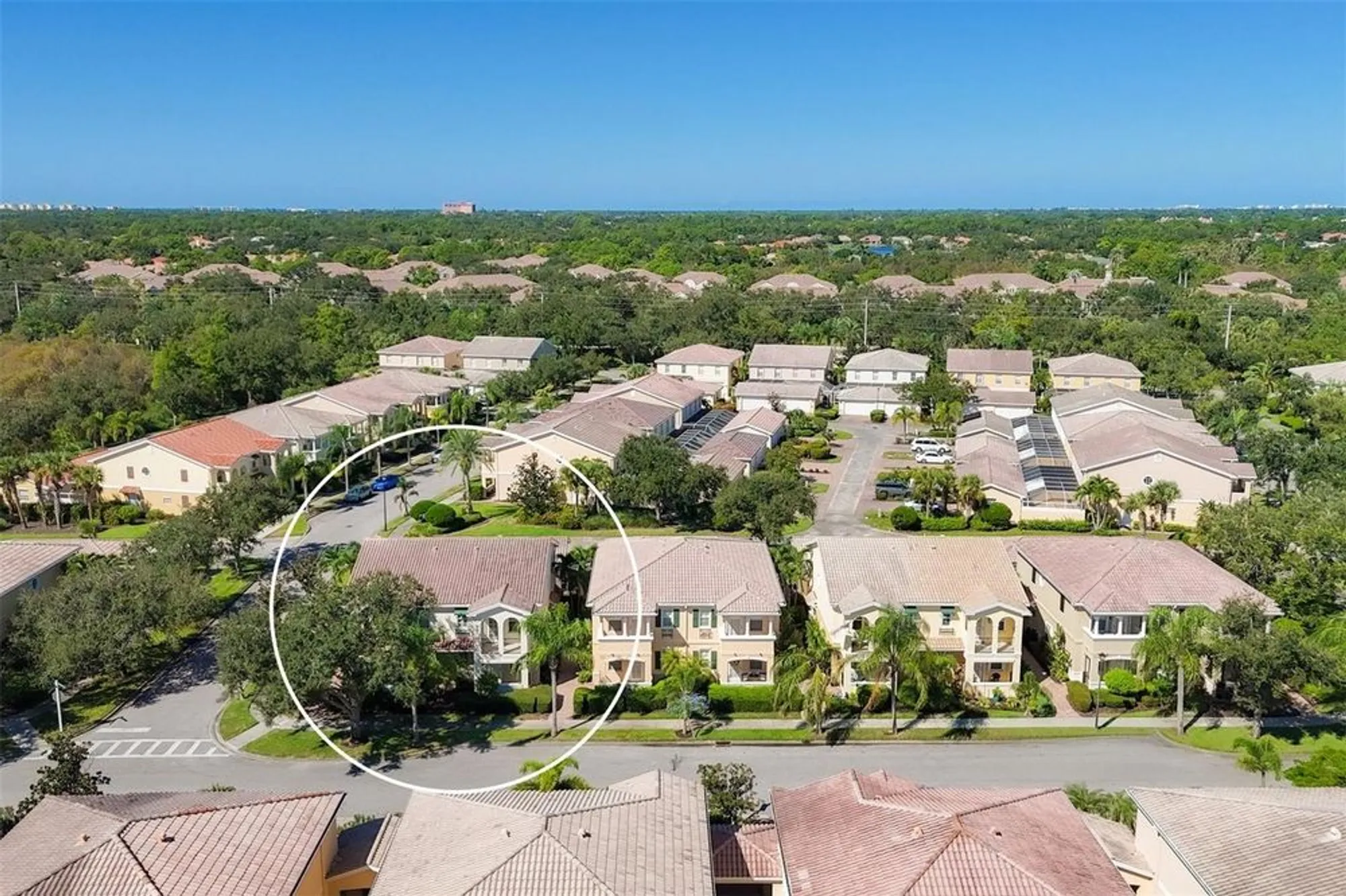 Property Slideshow image 2 of 71 | 7629 bergamo ave, Sarasota, FL, 34238