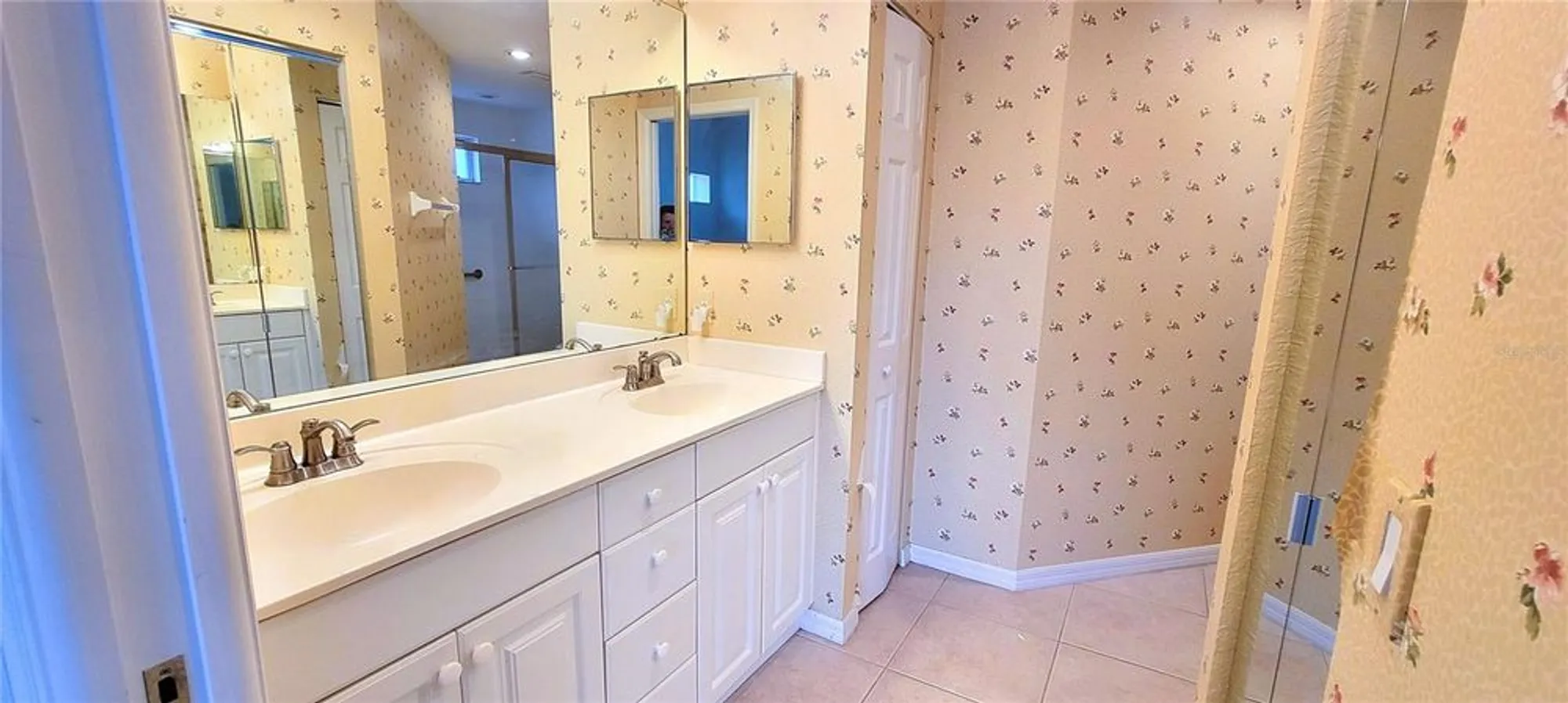 Property Slideshow image 19 of 75 | 6834 fairview ter # 6834, Bradenton, FL, 34203