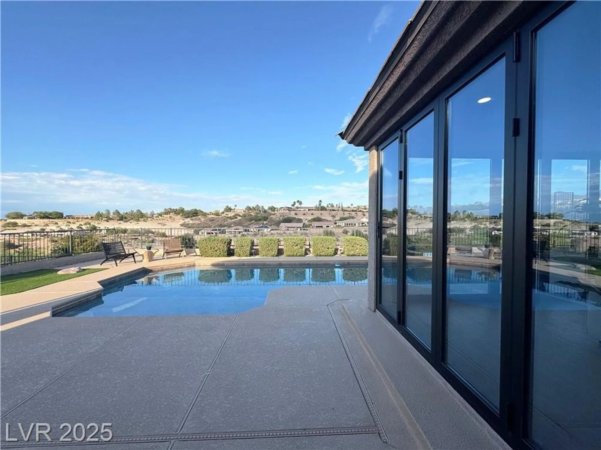 Property Slideshow image 44 of 66 | 2784 cherrydale falls dr, Henderson, NV, 89052