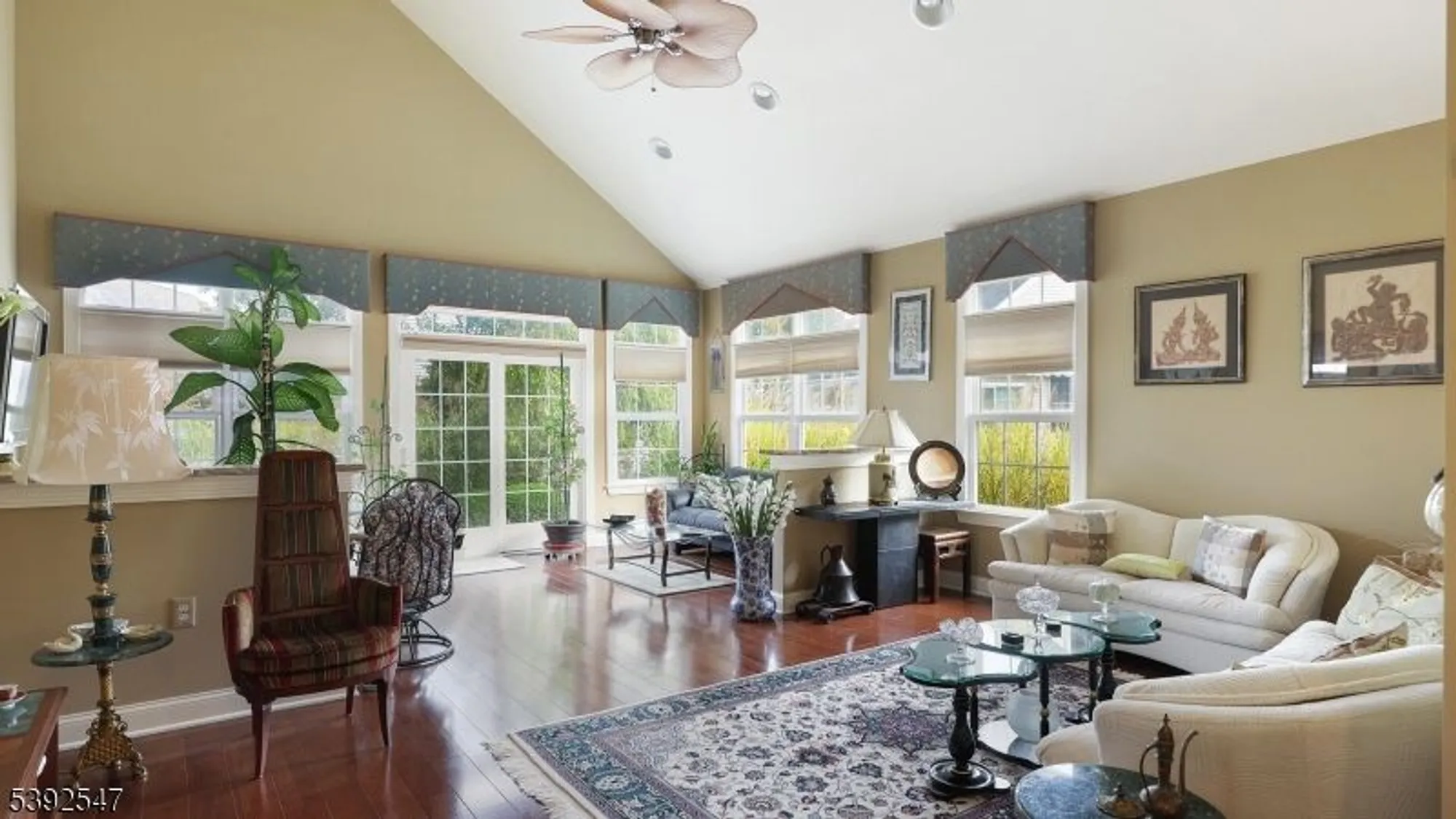 Property Slideshow image 12 of 38 | 13 bray ct, Somerset, NJ, 08873