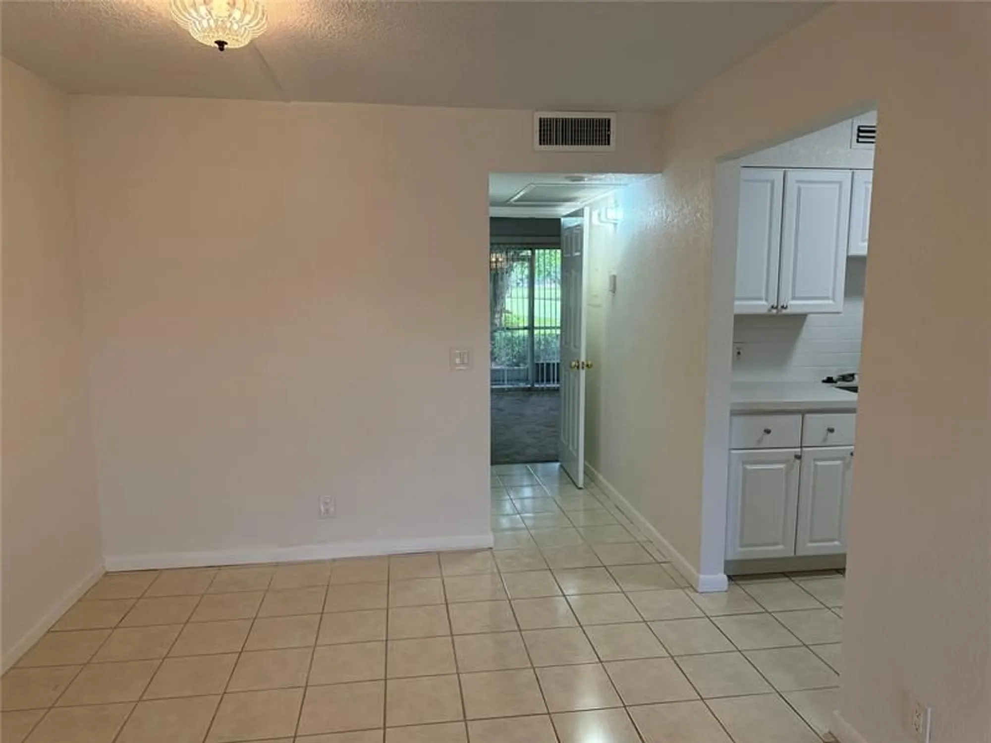 Property Slideshow image 13 of 28 | 251 sw 132nd way h108, Pembroke Pines, FL, 33027