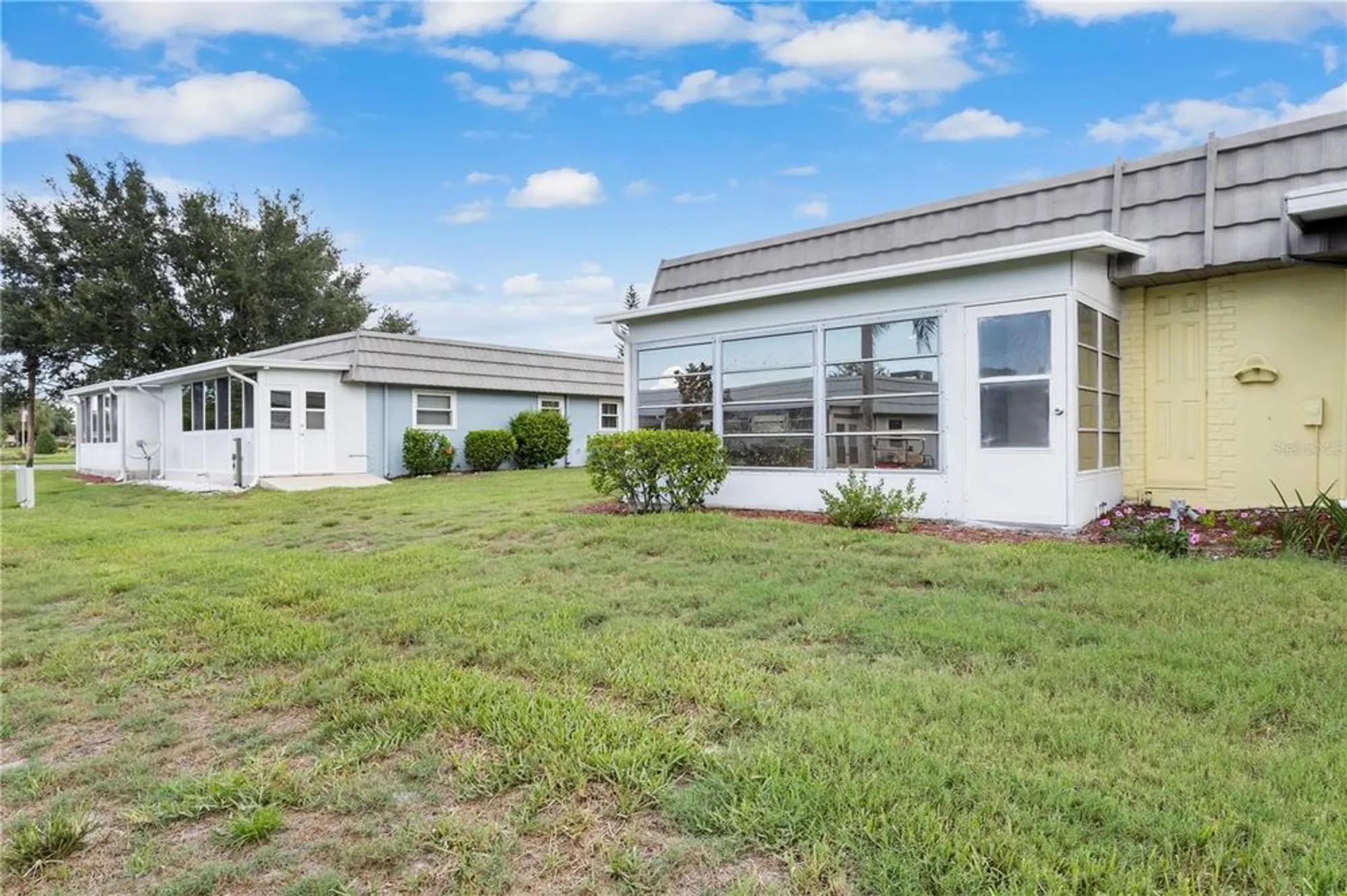 Property Slideshow image 21 of 53 | 201 bedford st 79, Sun City Center, FL, 33573