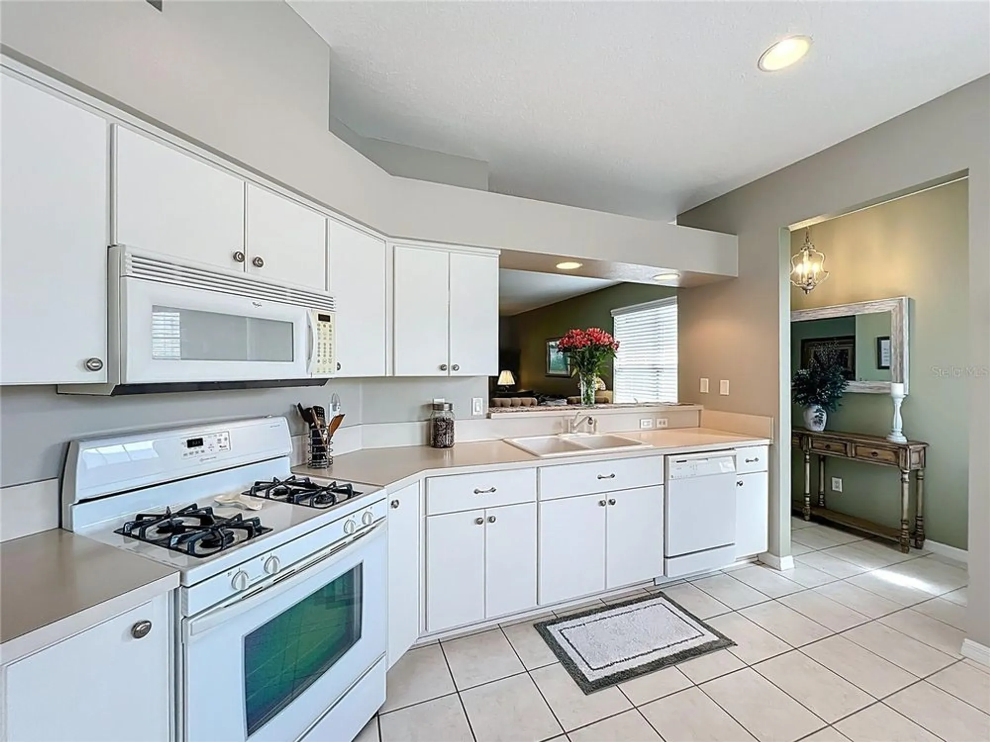 Property Slideshow image 14 of 59 | 5643 bounty cir, Tavares, FL, 32778