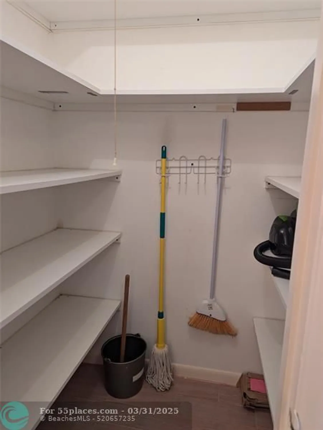 Property Slideshow image 20 of 32 | 190 oakridge m # 190, Deerfield Beach, FL, 33442