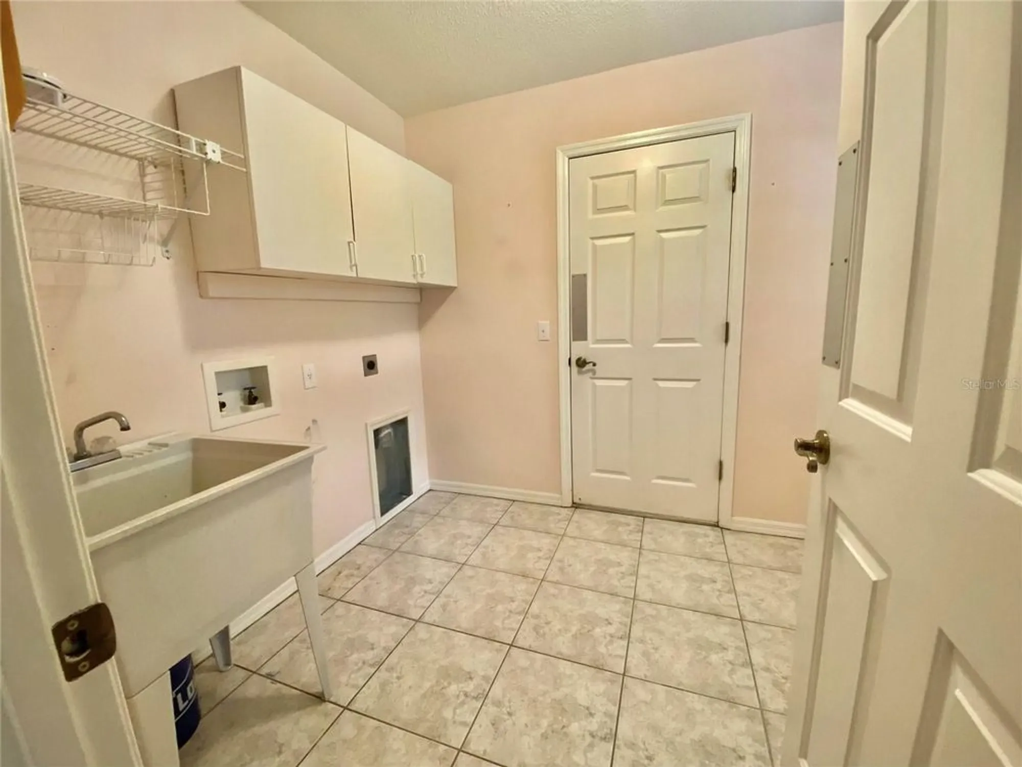 Property Slideshow image 38 of 43 | 144 costa mesa dr, Lady Lake, FL, 32159