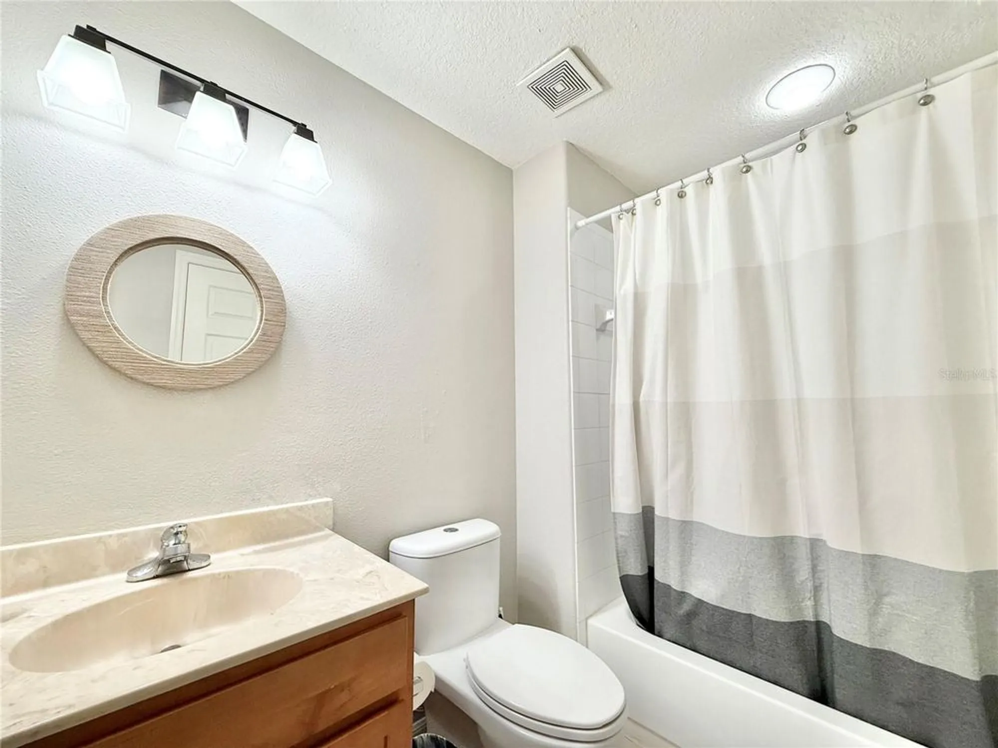 Property Slideshow image 31 of 42 | 3850 serenade ln # 3850, Lakeland, FL, 33811