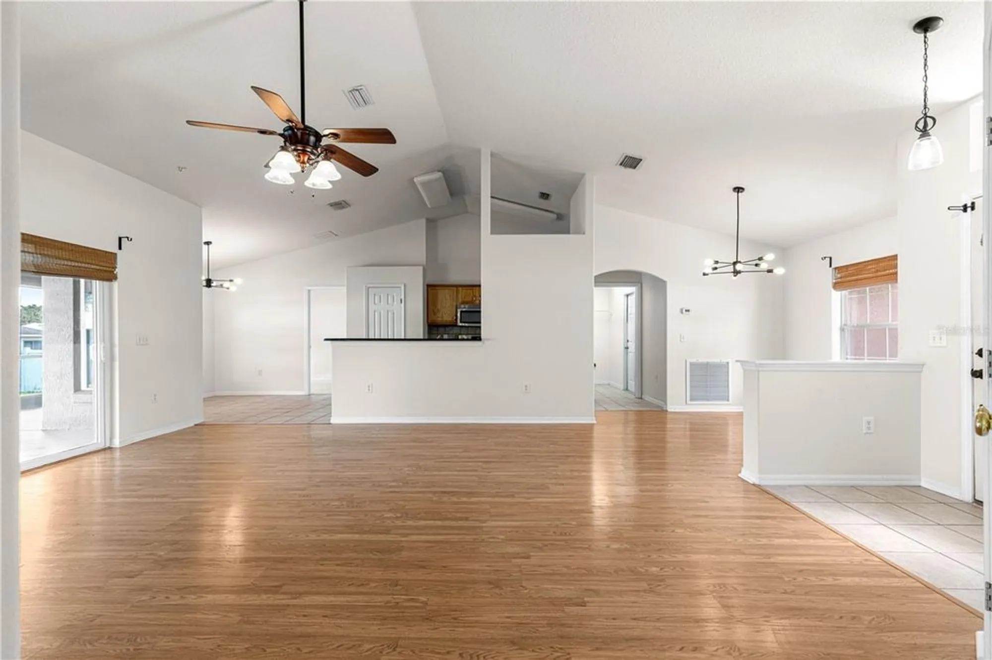 Property Slideshow image 8 of 44 | 5661 sw 88th pl, Ocala, FL, 34476