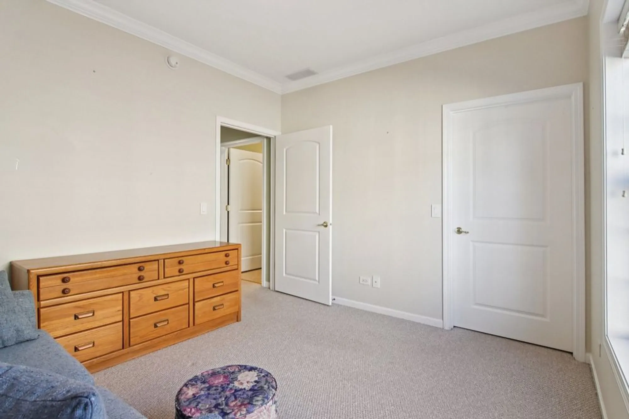 Property Slideshow image 22 of 39 | 328 legacy ct, Grayslake, IL, 60030