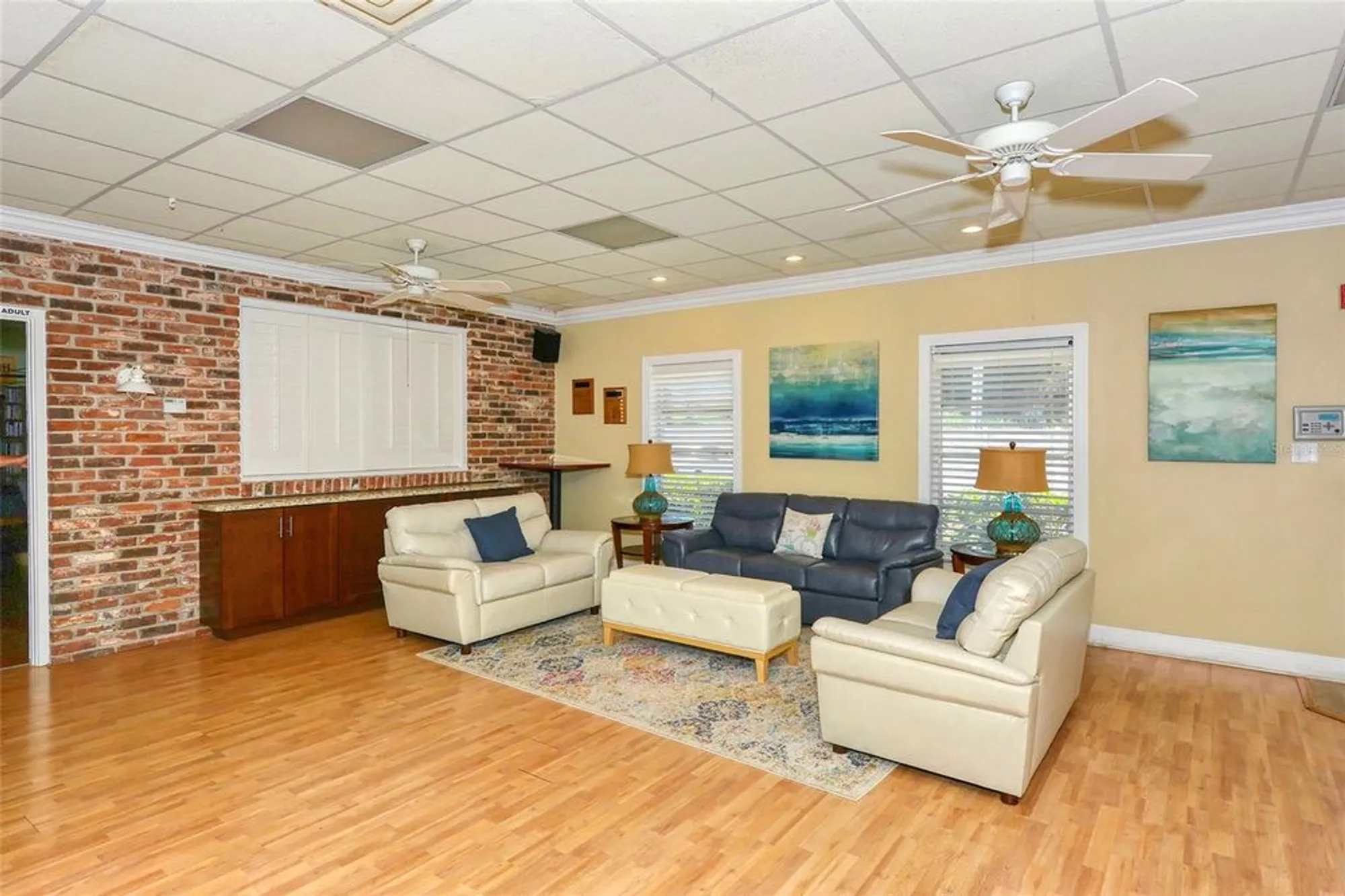 Property Slideshow image 41 of 90 | 1300 n portofino dr apt 305, Sarasota, FL, 34242