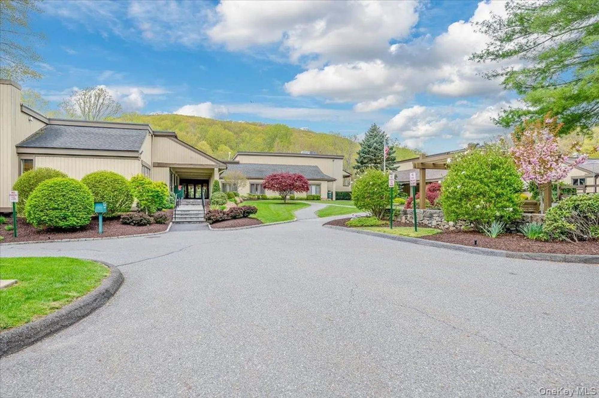 Property Slideshow image 18 of 33 | 593 heritage hls a, Somers, NY, 10589