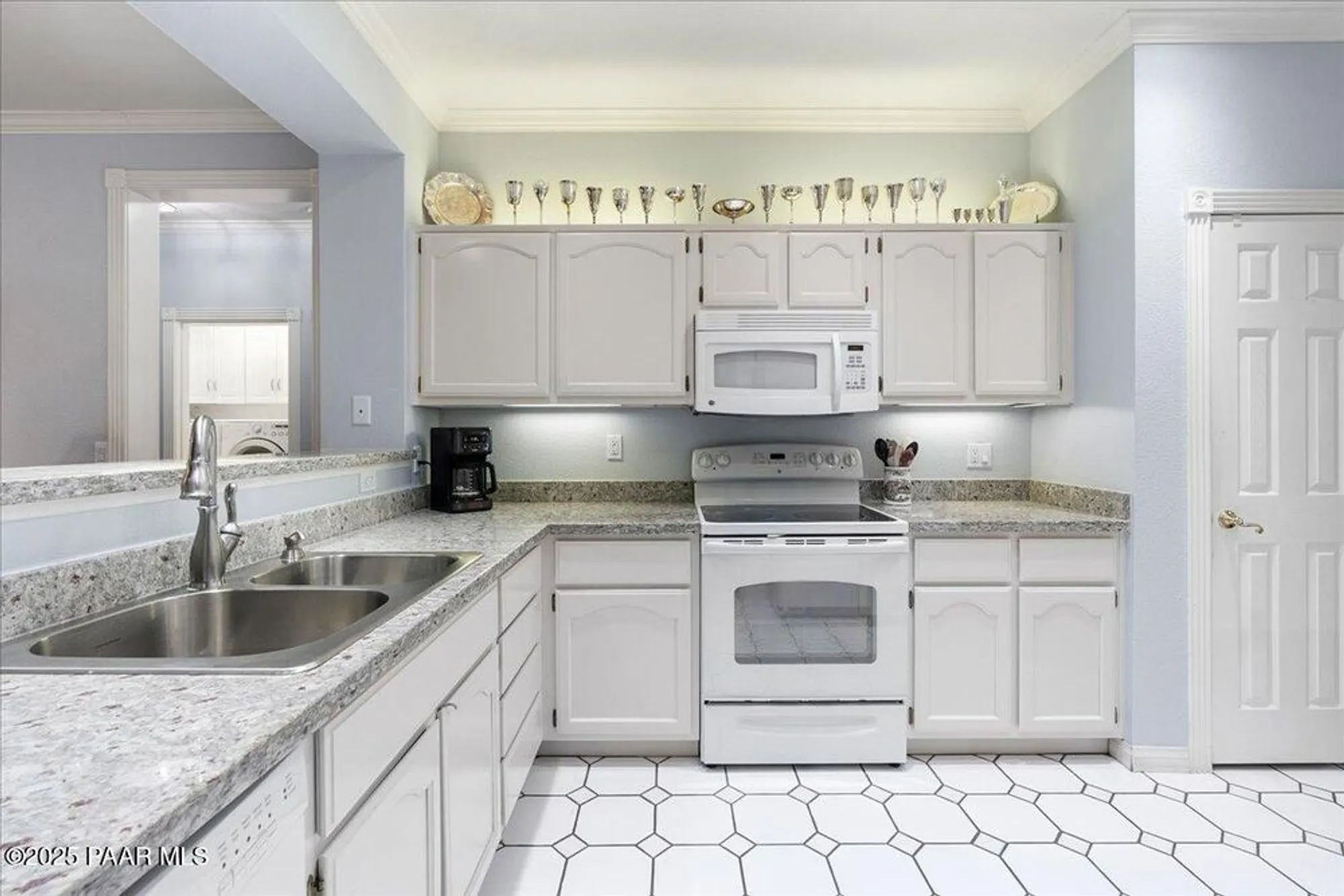 Property Slideshow image 24 of 44 | 1816 bond cir, Prescott Valley, AZ, 86314