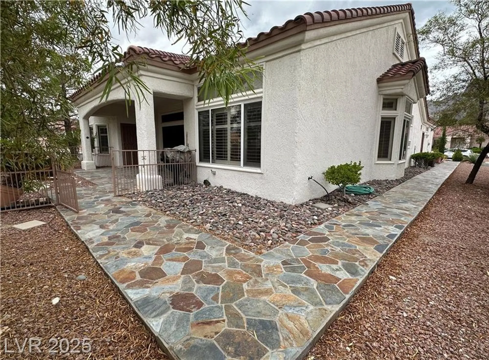 Property Slideshow image 28 of 34 | 2524 banora point dr, Las Vegas, NV, 89134
